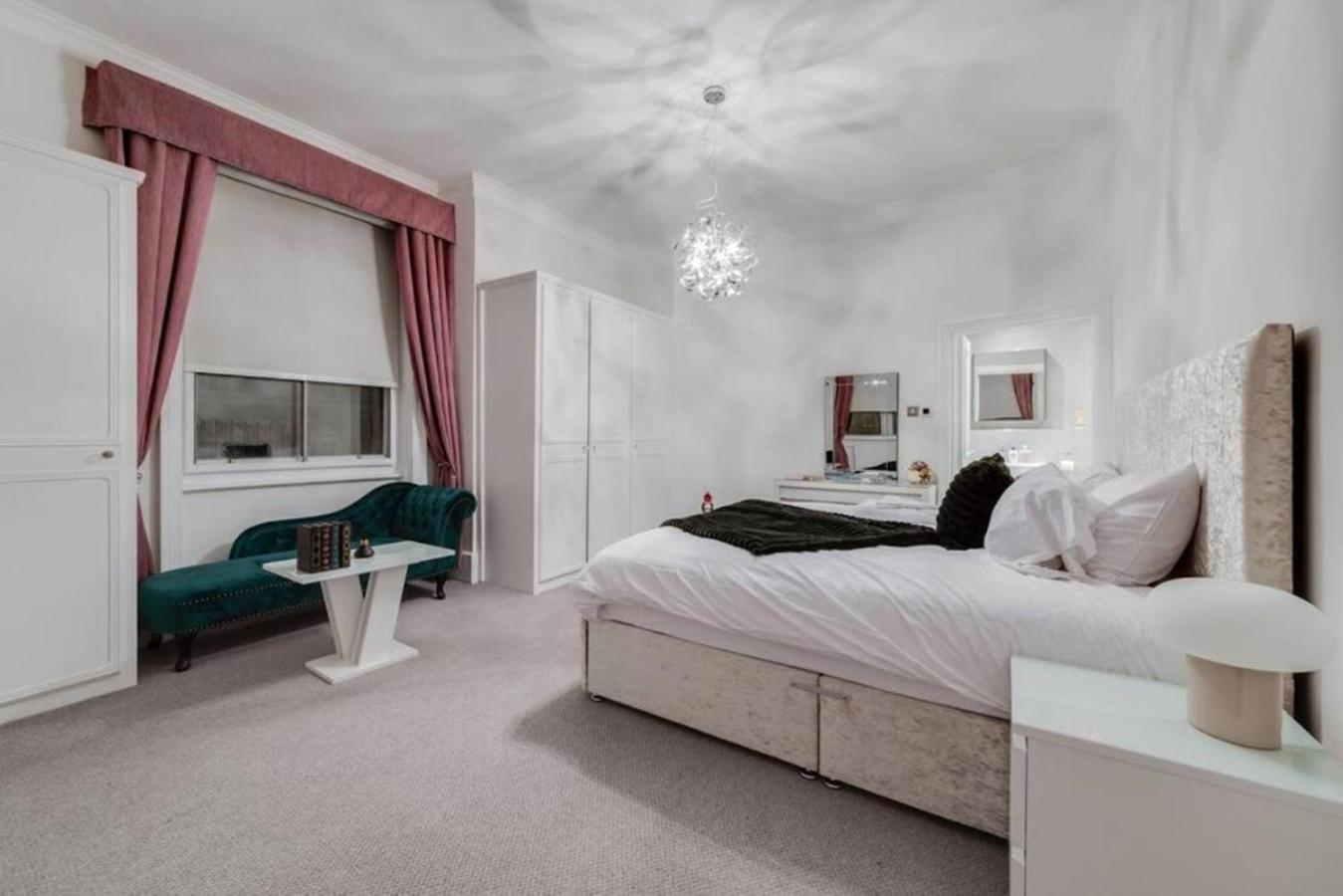 Harley Street Spectacular With High Ceilings, High Luxury Londres