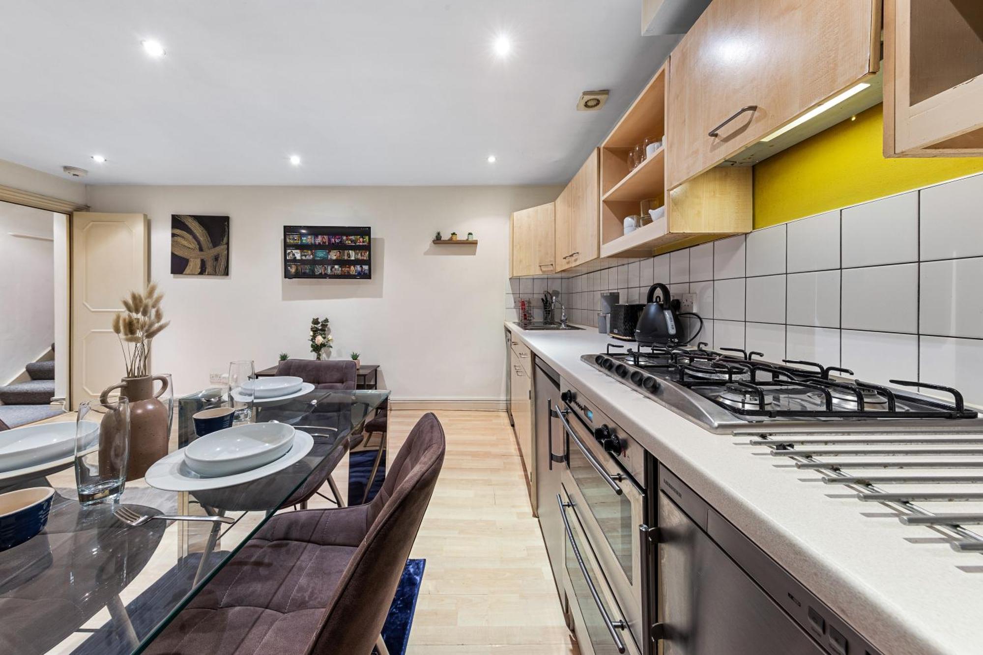 Your Elite Hyde Park Retreat 2-bedroom Luxury Flat Londres