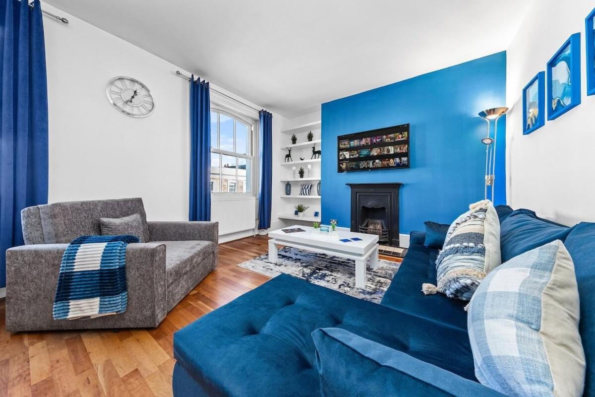 Apartamento Balcony Blue Theme 1 Bedroom Luxury Flat Near Hyde Park! Accommodates Up To 6! Double Sofa Bed And Next To Station! *