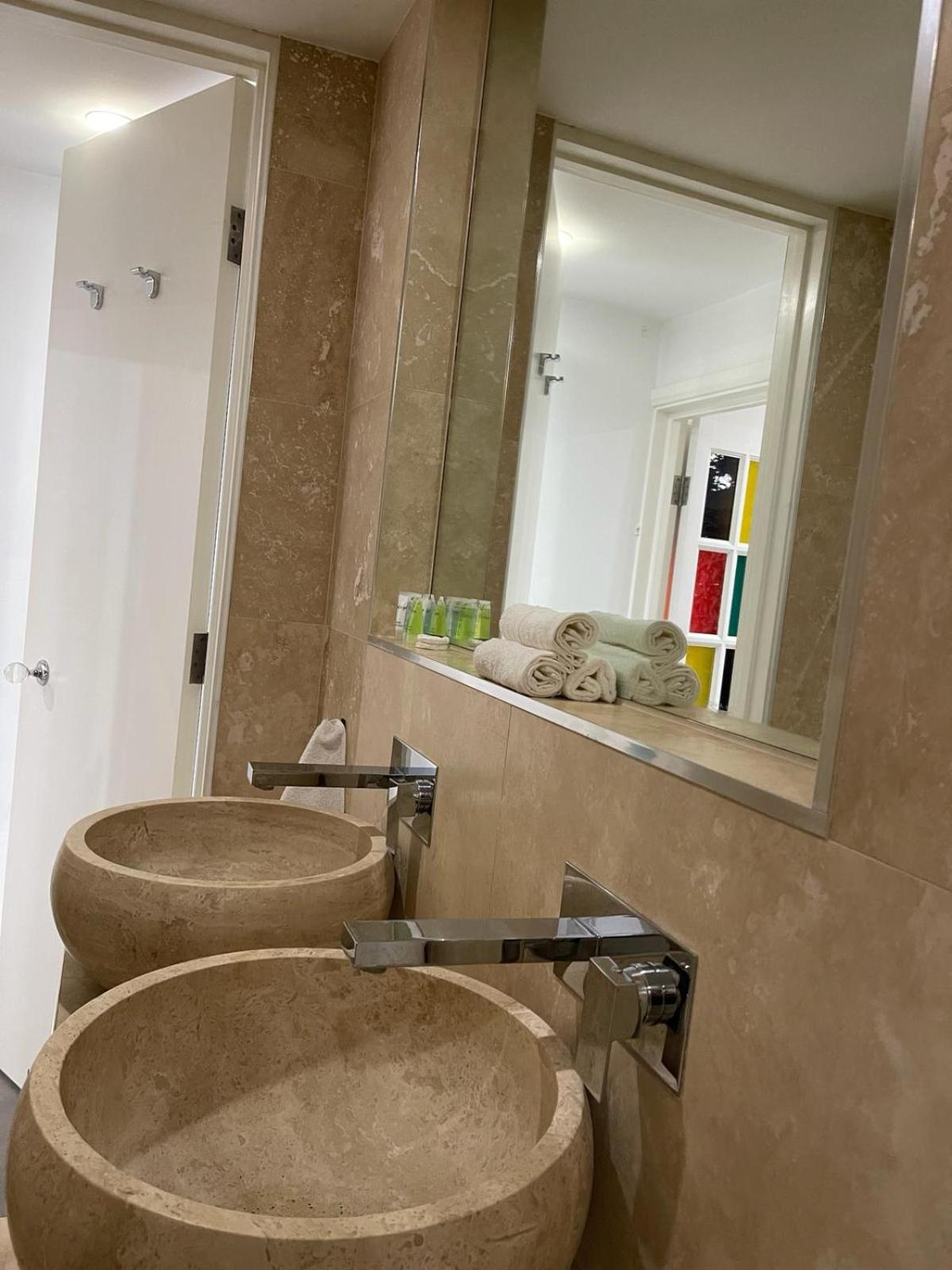 Stylish Modern Flat With Private Garden In Maida Vale Appartement Londres