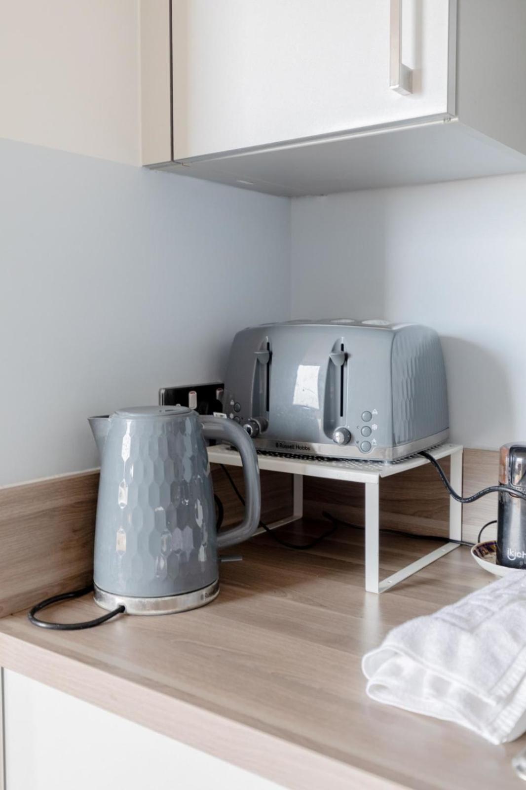 Quirky 1bd Flat Wgym & Views Dalston! * Londen