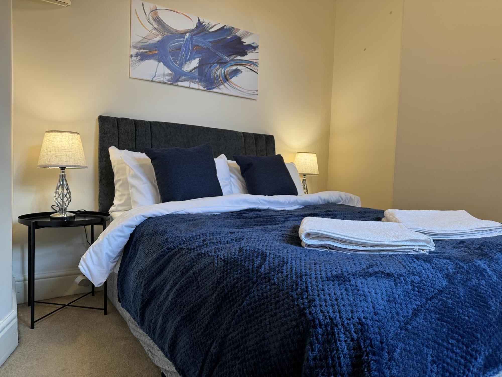 Falcon - 2 Bedroom Ground Floor Flat In