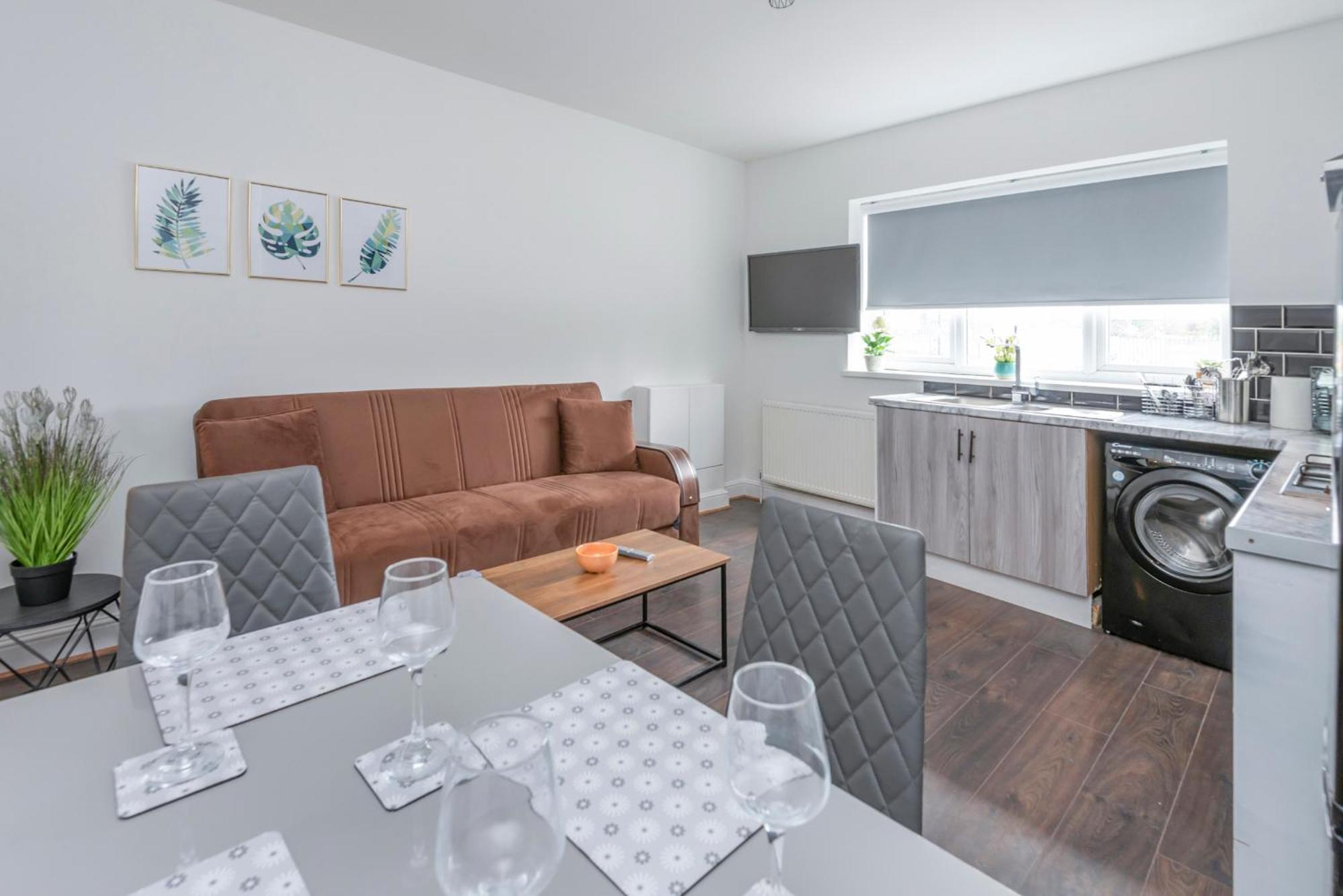 Modern Family W/wi-fi, Netflix, Self Check-in Appartement
