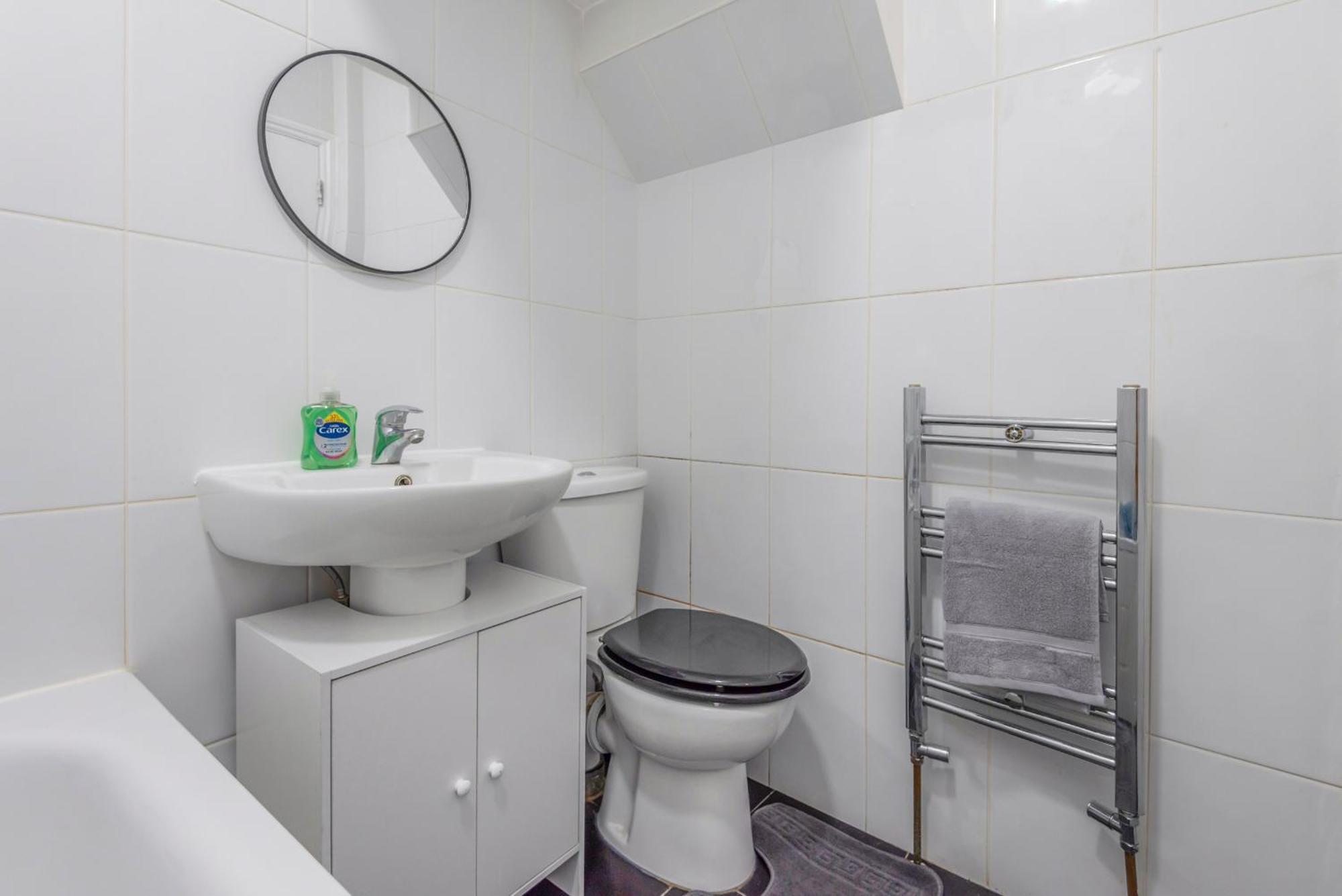 Modern Family W/wi-fi, Netflix, Self Check-in Appartement *