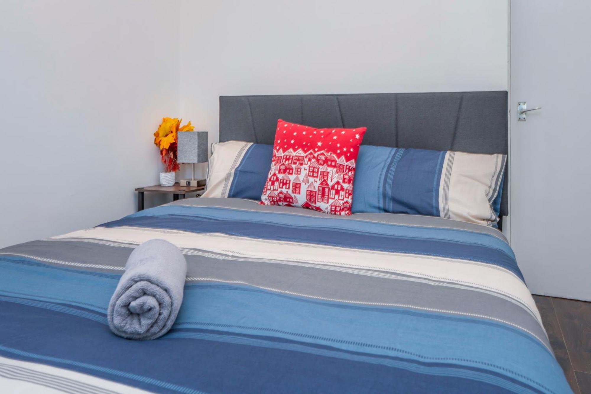Modern Family W/wi-fi, Netflix, Self Check-in * Londen
