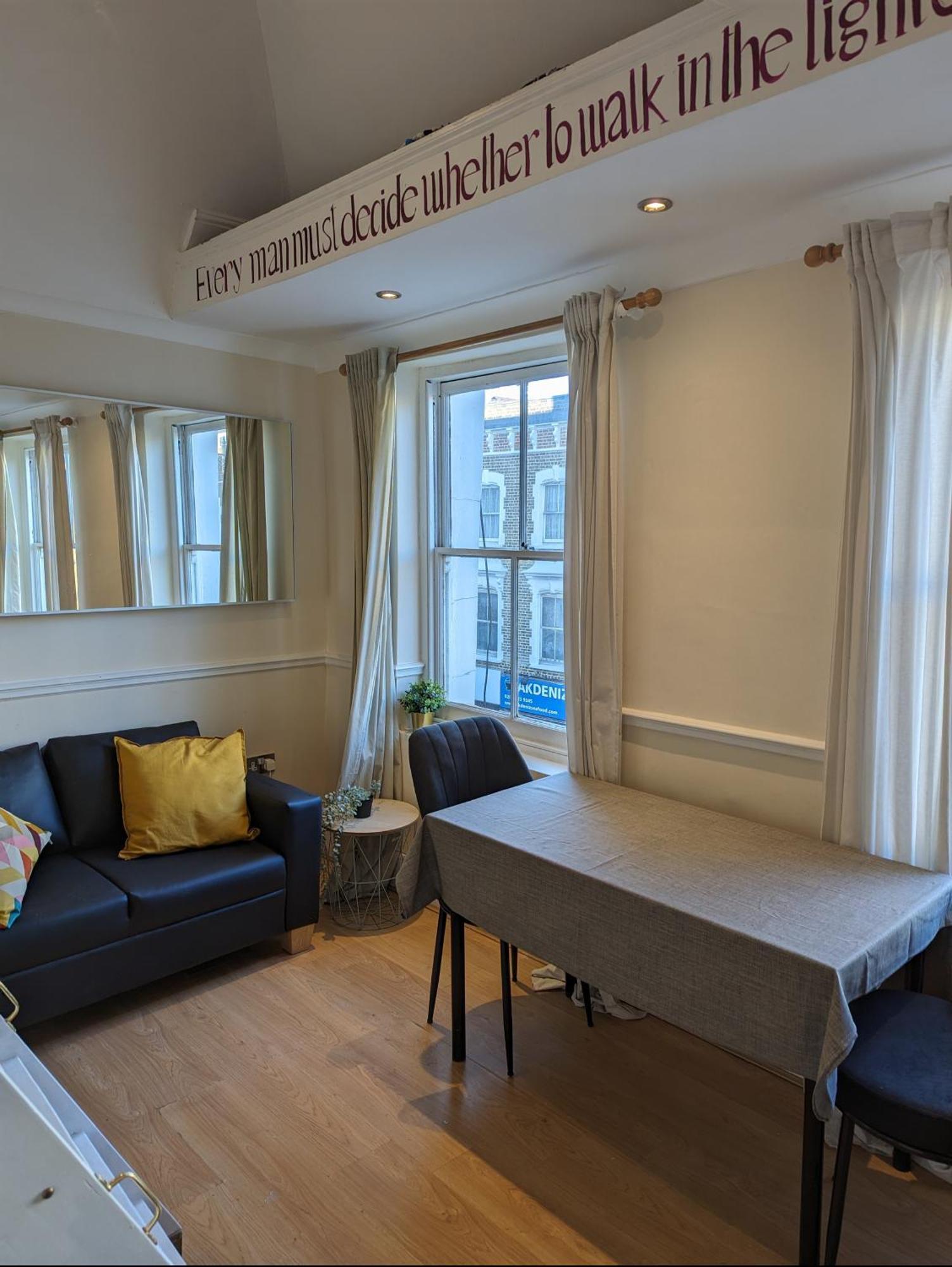 Apartamento 2 Bed In The Heart Of Stoke Newington