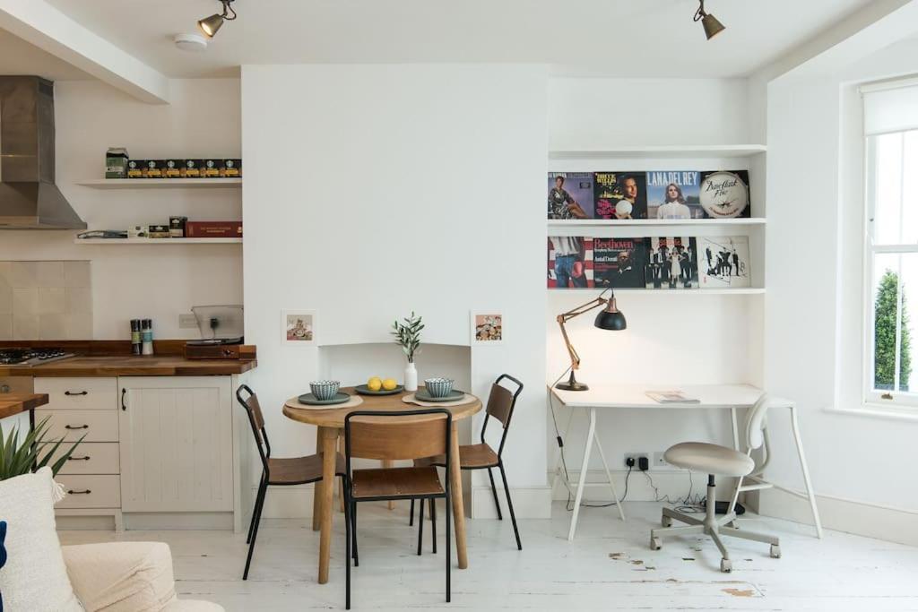 Charming 2-bed Flat In The Heart Of Nottinghill - Steps From Portobello Rd Market And Nottinghill Bookshop Apartamento Londres