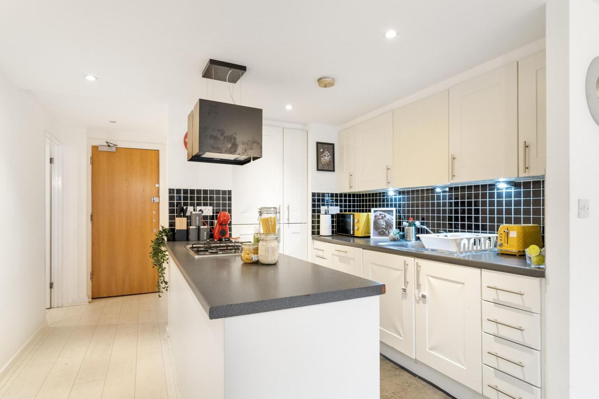 Livestay - Modern Two Bed In Stratford *