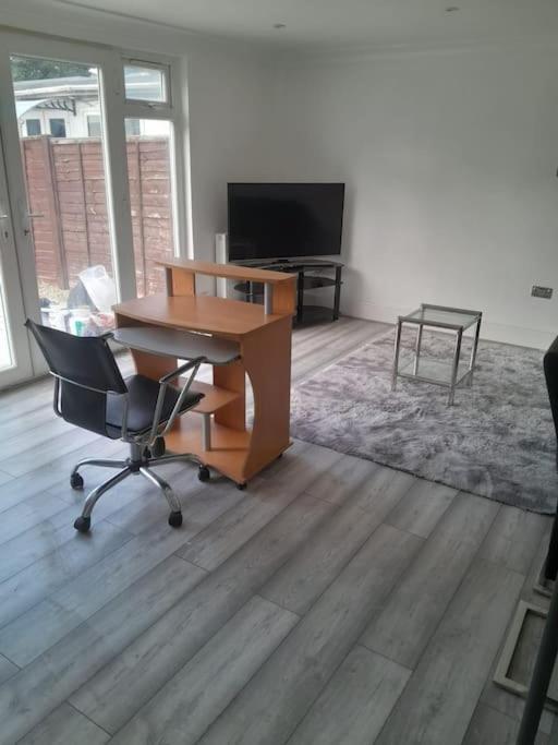 The W3 Flat Apartment London