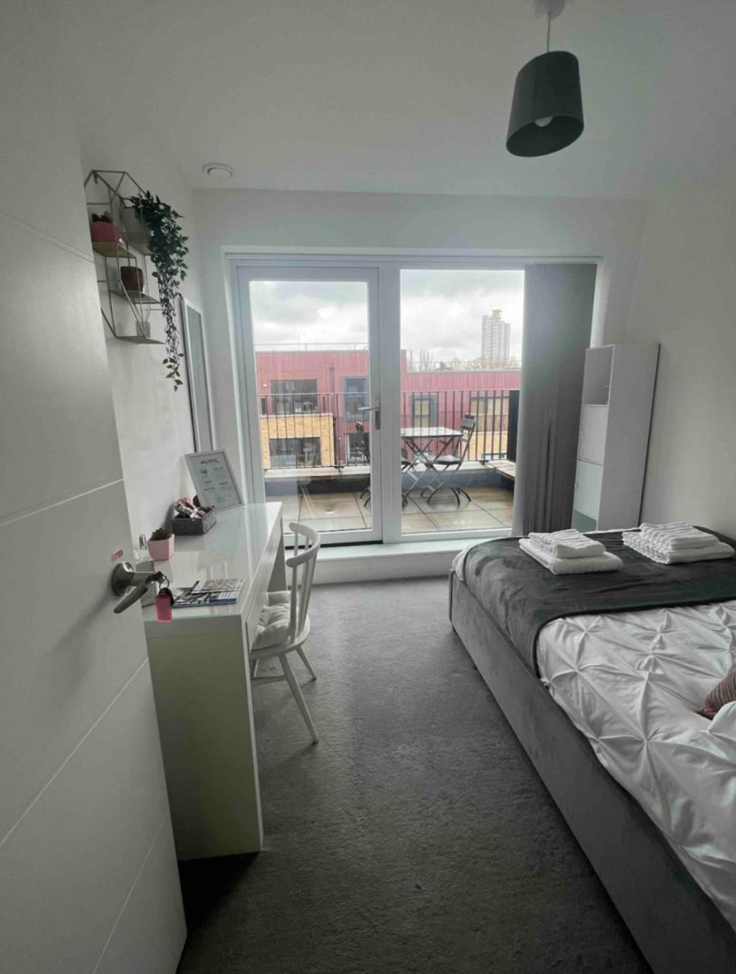 Private In With Balcony *