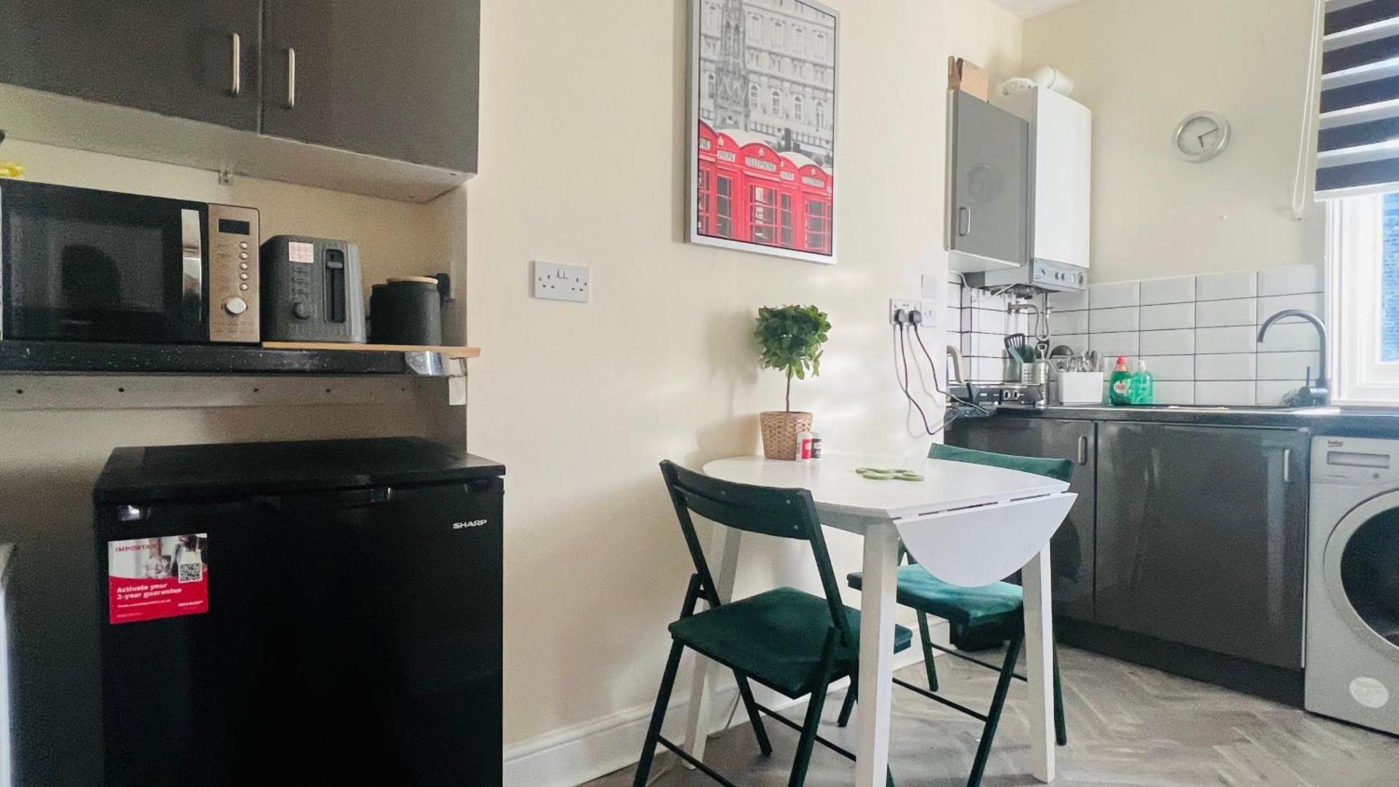 Harry Potter 9 3/4 Flat Apartment London