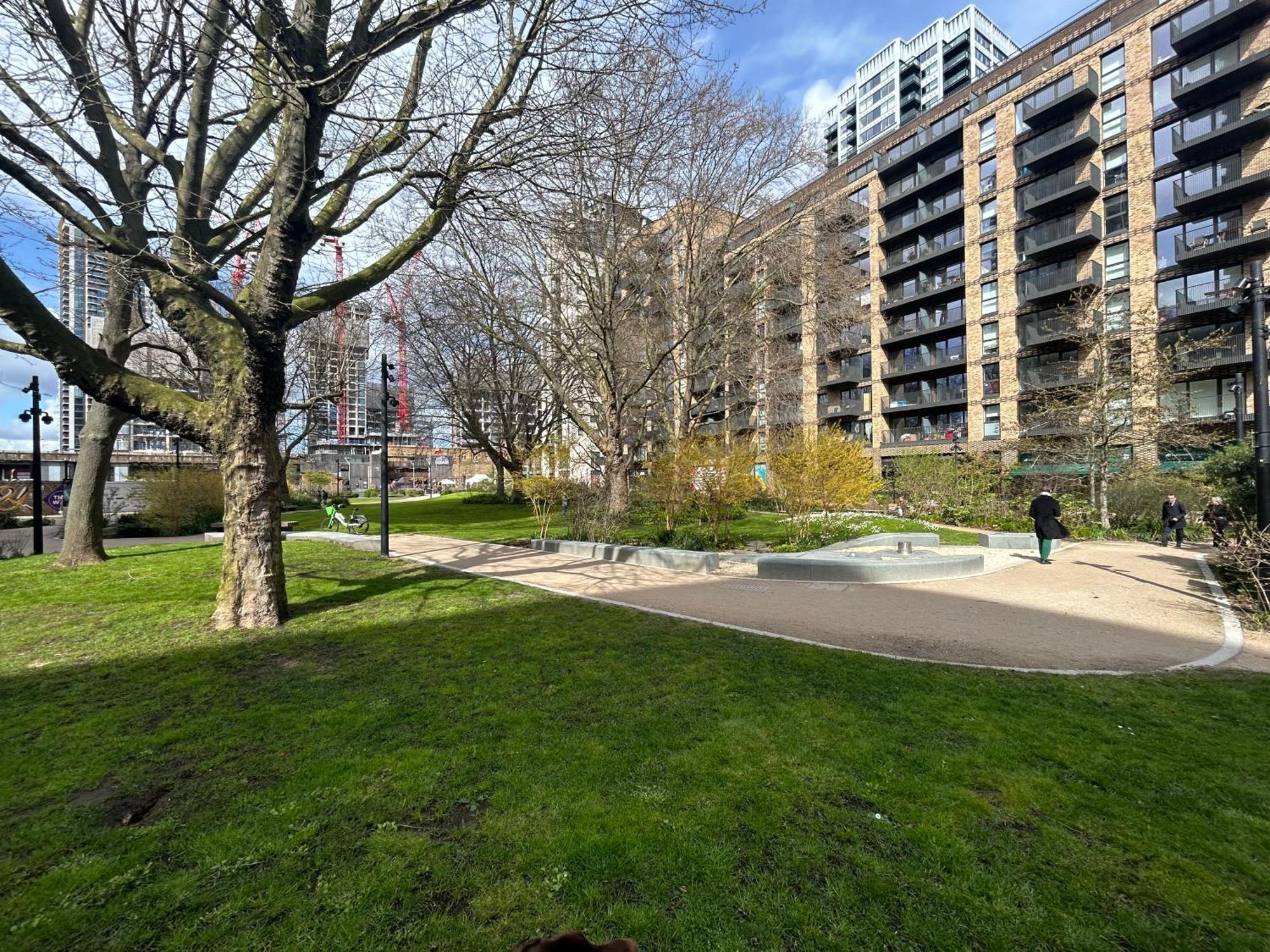 Apartamento Modern 2 Bedroom Secured Flat *