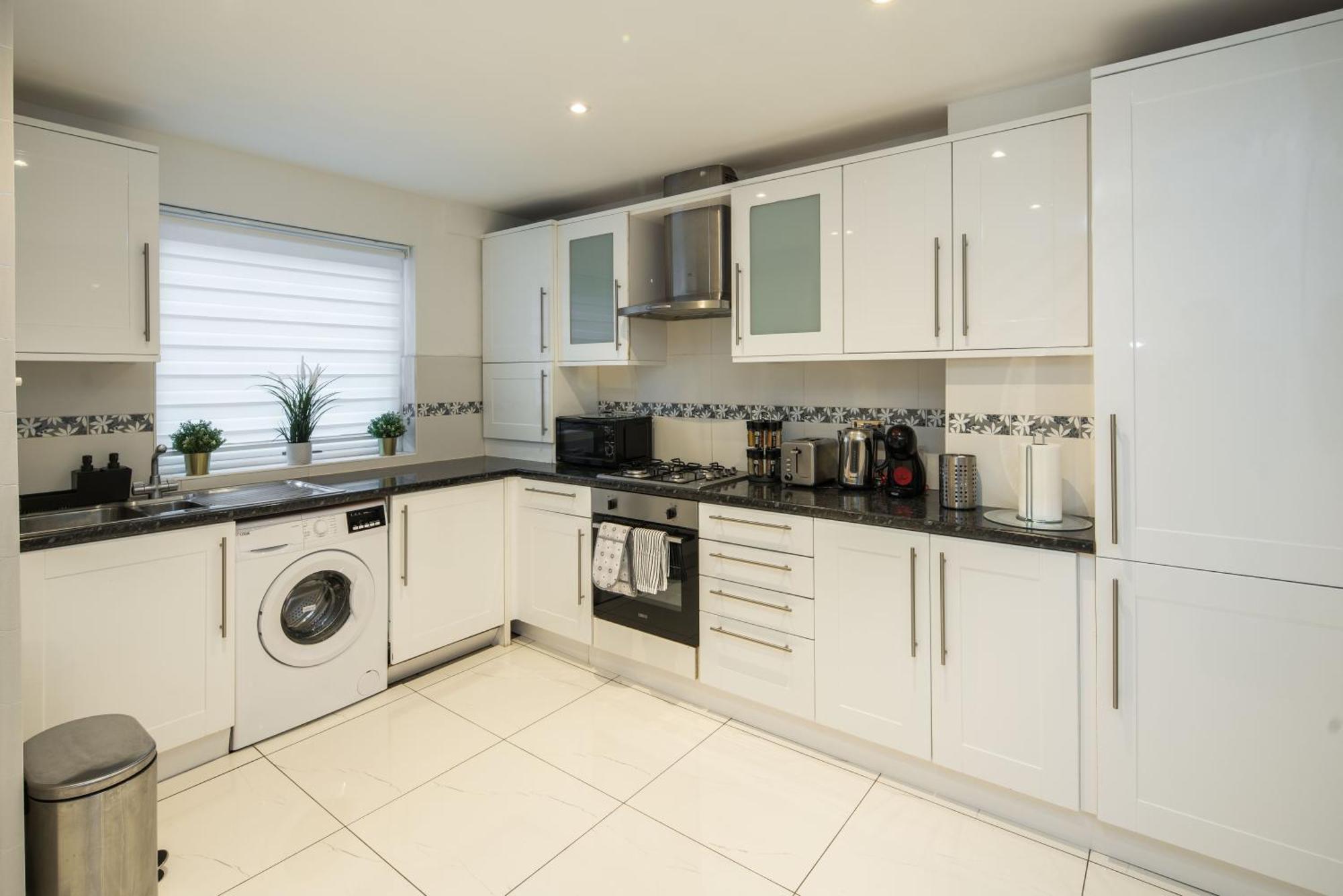 Charming 2-bed House In Hébergement de vacances *