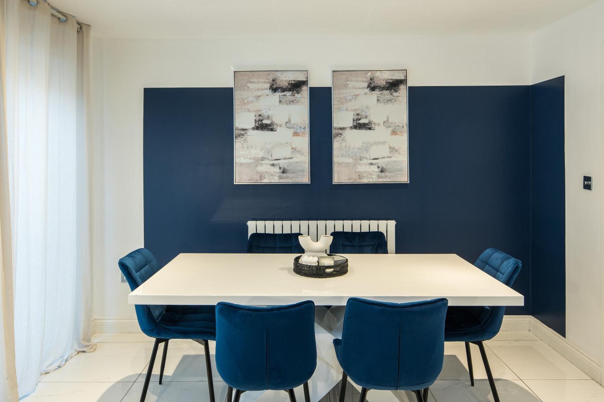 Charming 2-bed House In * Londres