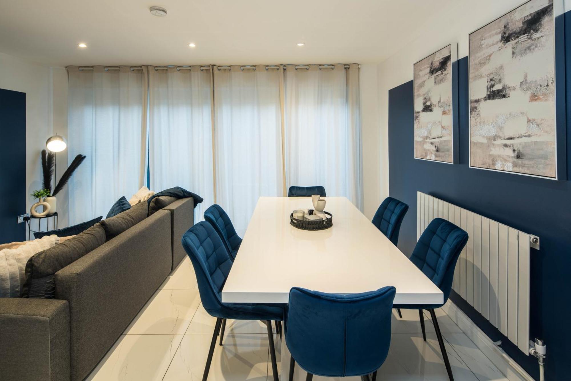 Hébergement de vacances Charming 2-bed House In *