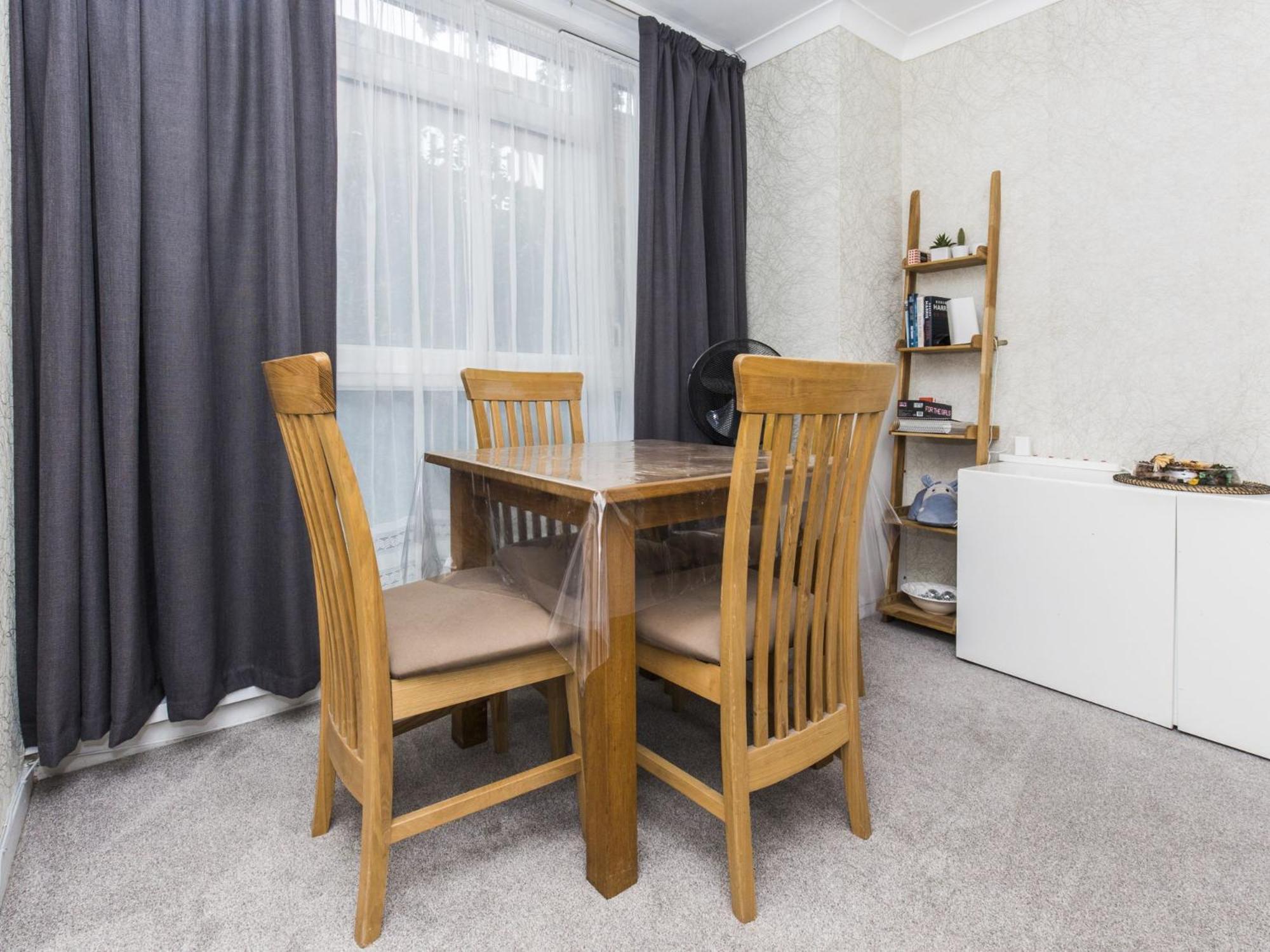 Pass The Keys - Beautiful Flat With Balcony In Swiss Cottage, Appartement Londres