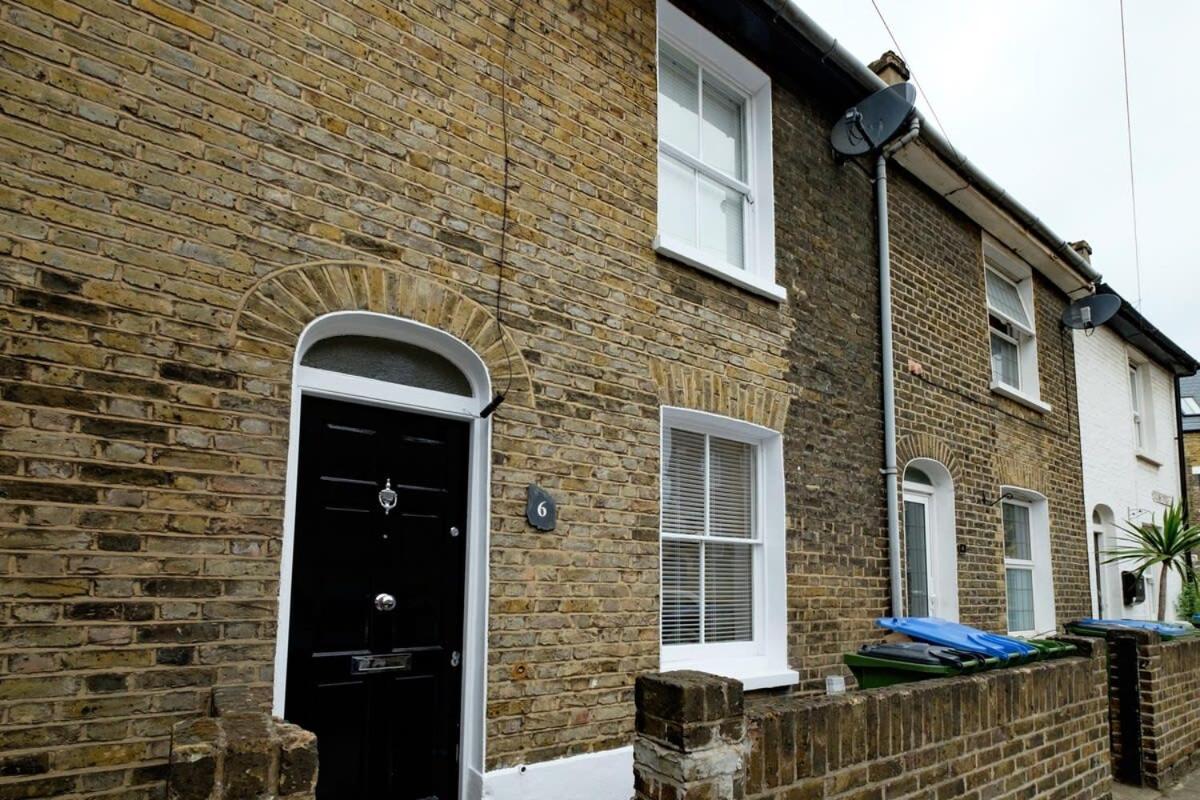 Сasa de vacaciones Contemporary House Garden Near Park & Thames
