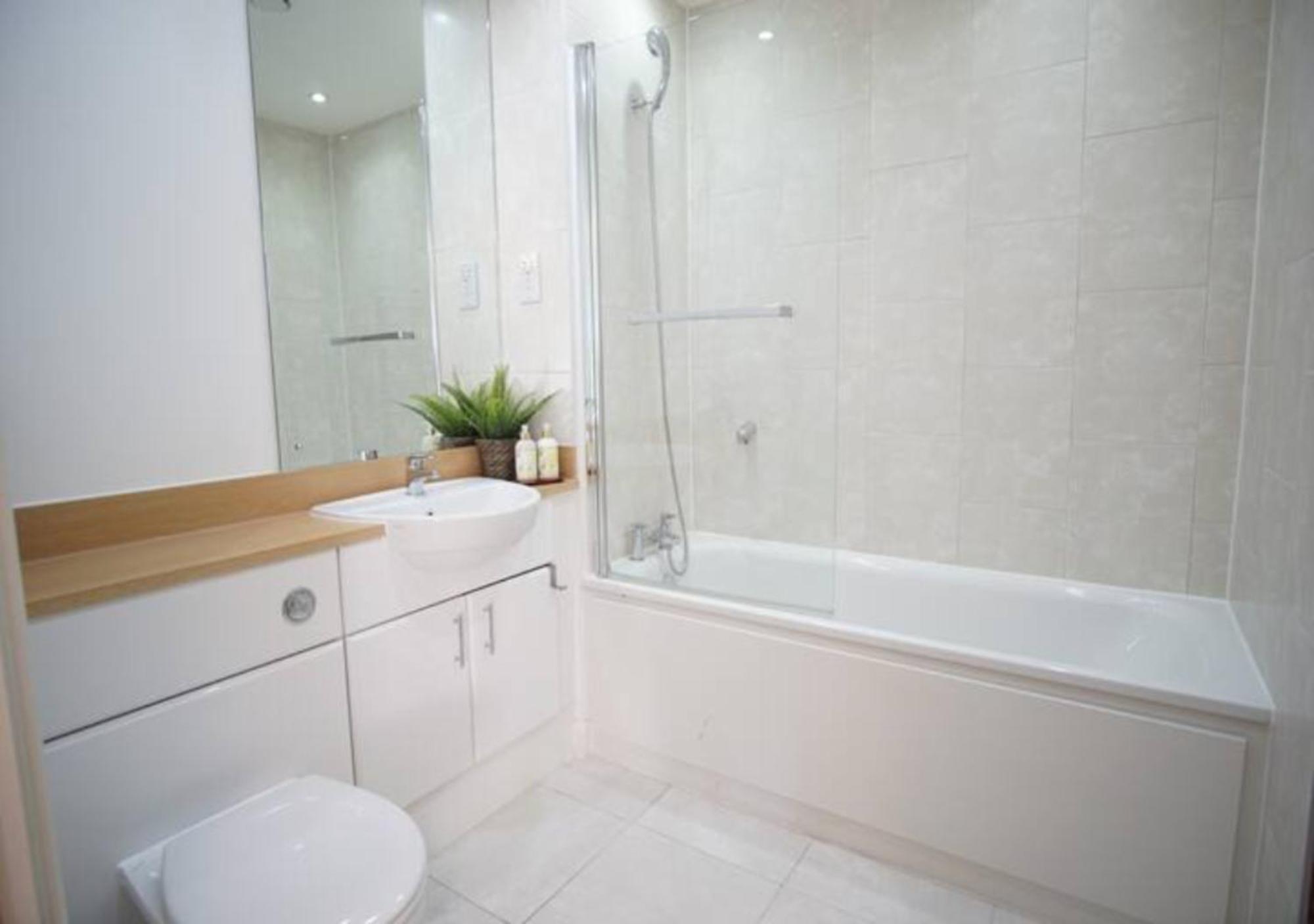 Deluxe Spacious 2Br Flat Near Excel London And O2 Arena London