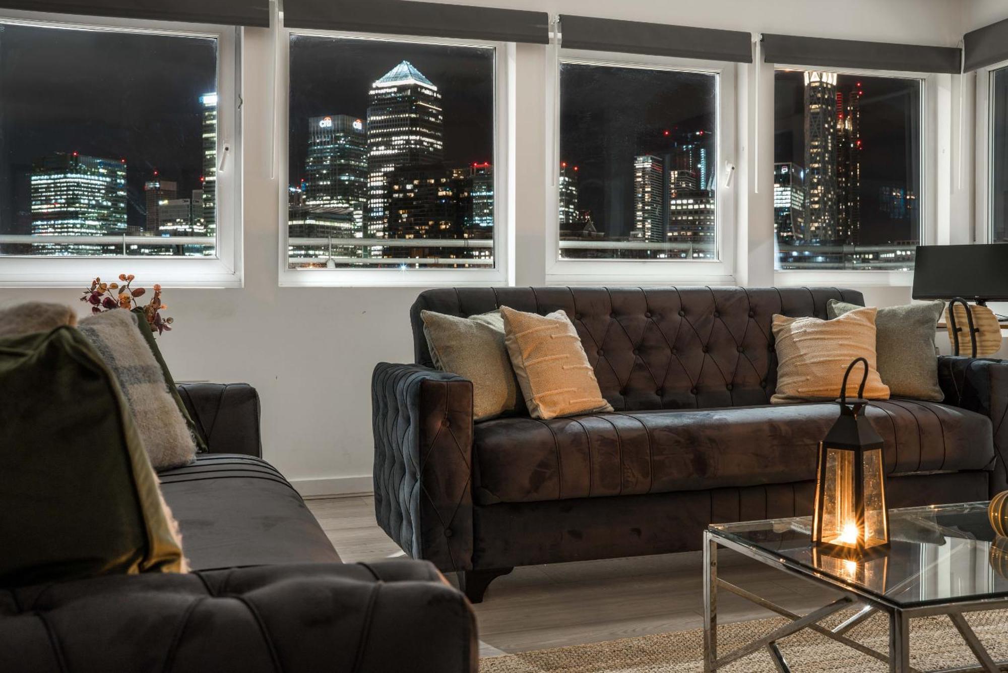 Canarywharf By Sleepy *