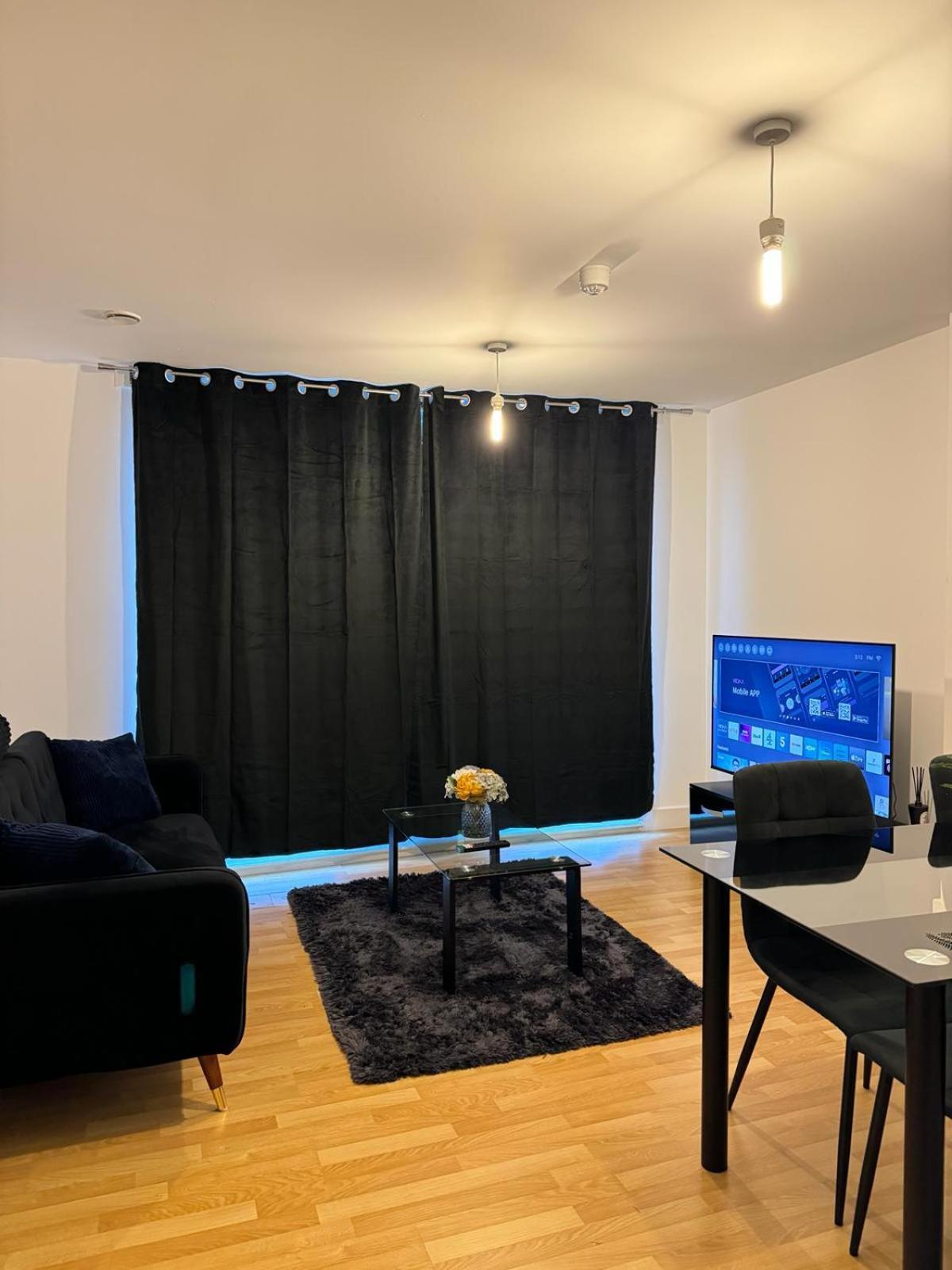 Apartment Spacious 2 Bedrooms In Stratford London