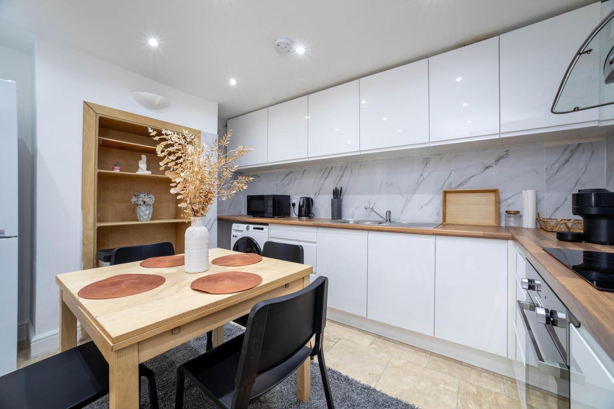 3 Bedroom House In Notting Hill Apartamento