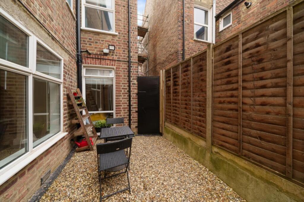 Apartamento Large Two Bedroom Londres