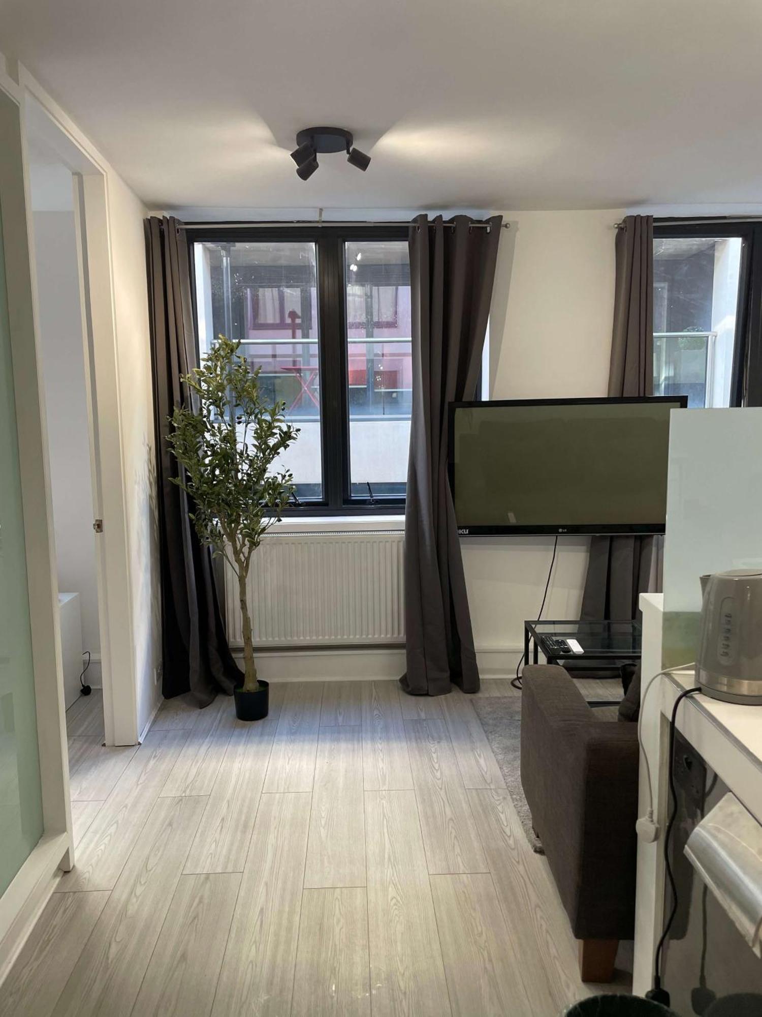 2 Bdrm Contemporary Appartement