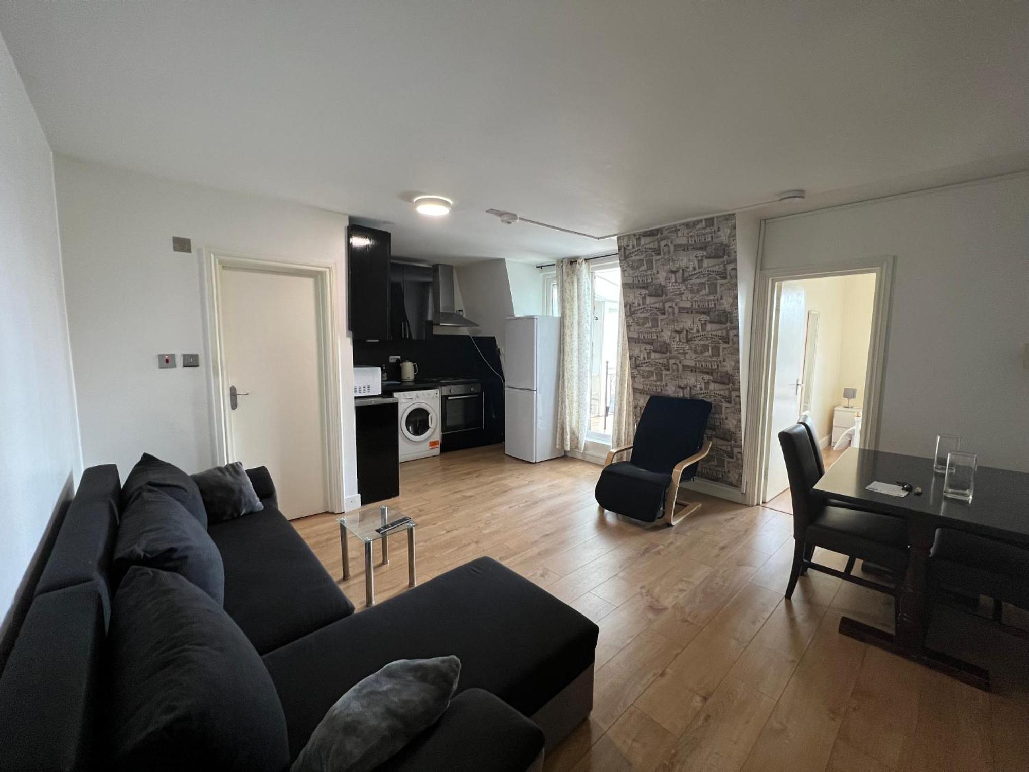 Apartamento Comfy 2 Bedroom - Finchley Road, Londres