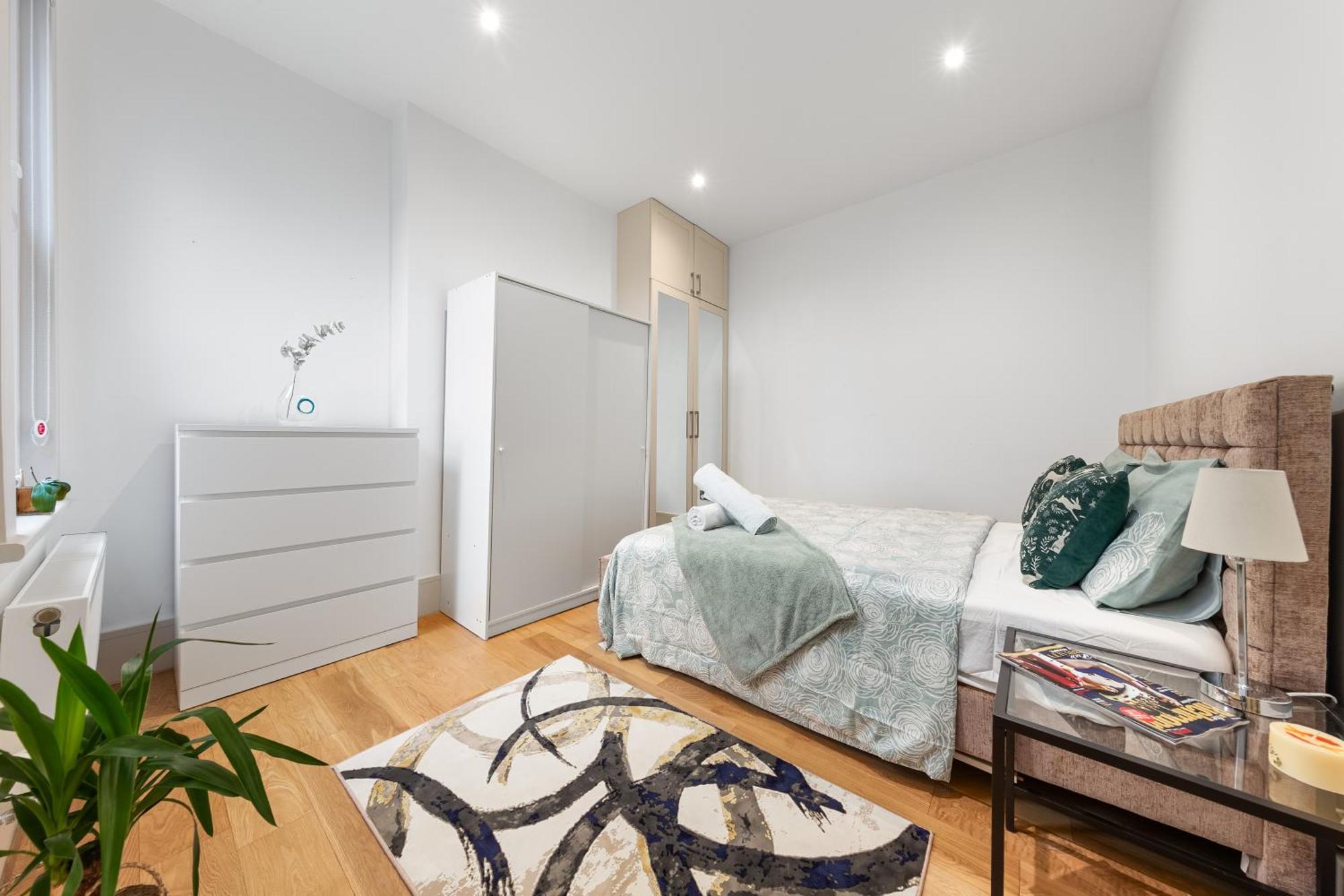 Modern Spacious 1 Bed Flat Near Richmond Park Appartement *