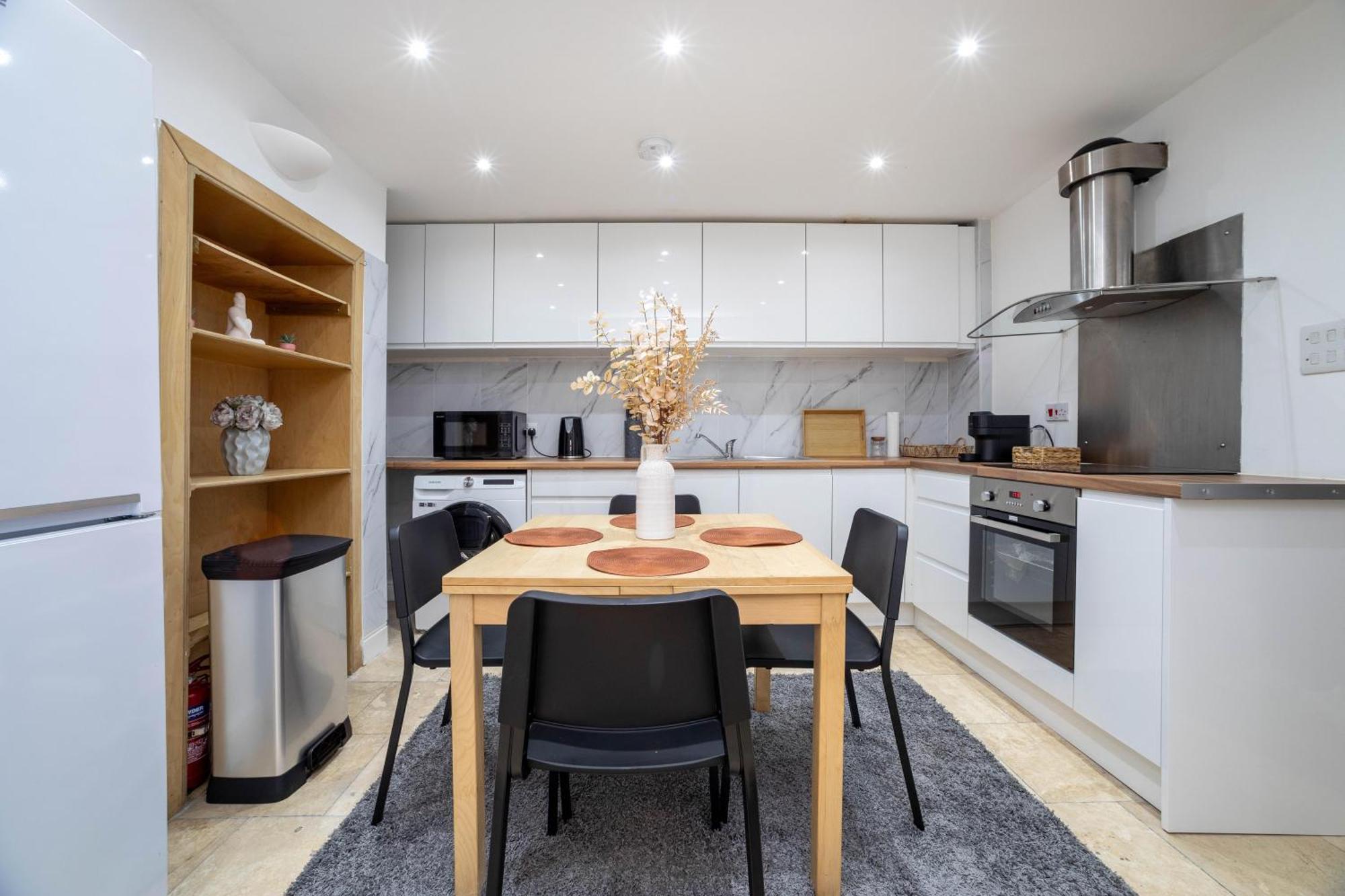 3 Bedroom House In Notting Hill Londen