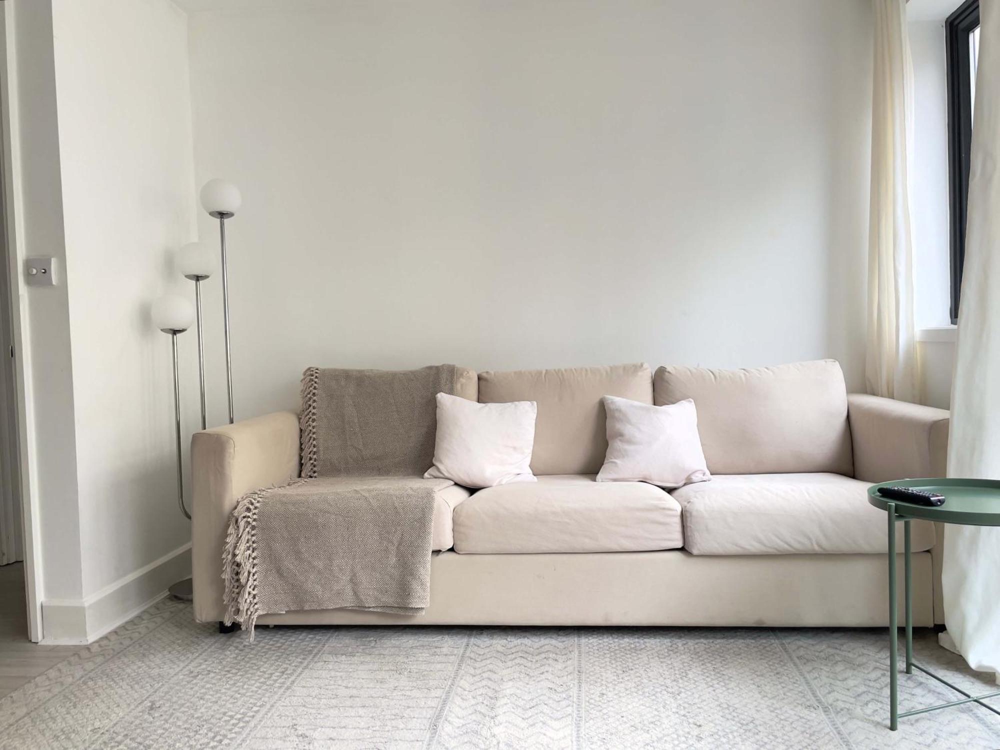 Bright And Beautiful 2bdr Flat Apartment