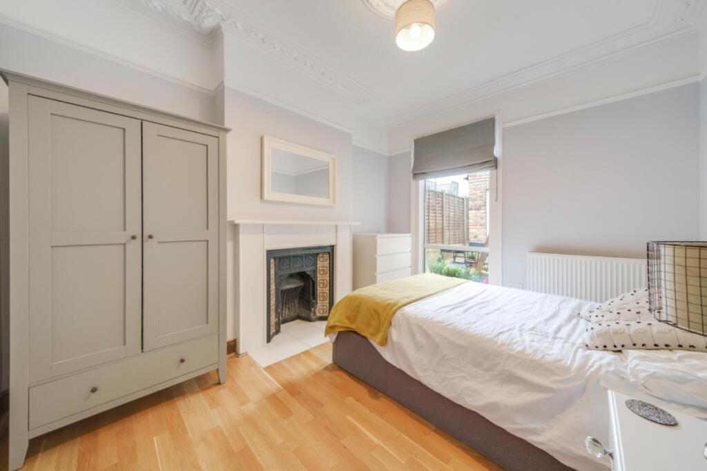Apartamento Large Two Bedroom Londres
