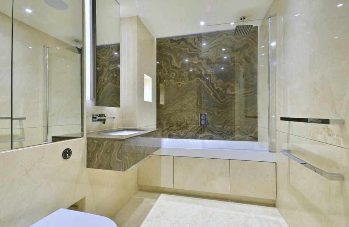 In Luxury Modern With Pool, Gym & Access Séjour chez l'habitant Londres