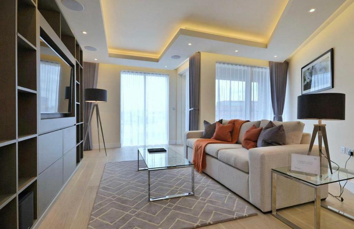 Hospedagem domiciliar In Luxury Modern With Pool, Gym & Access *