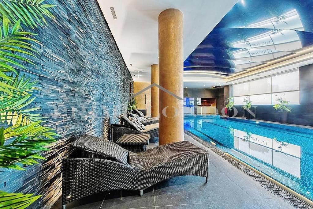 In Luxury Modern With Pool, Gym & Access Londres