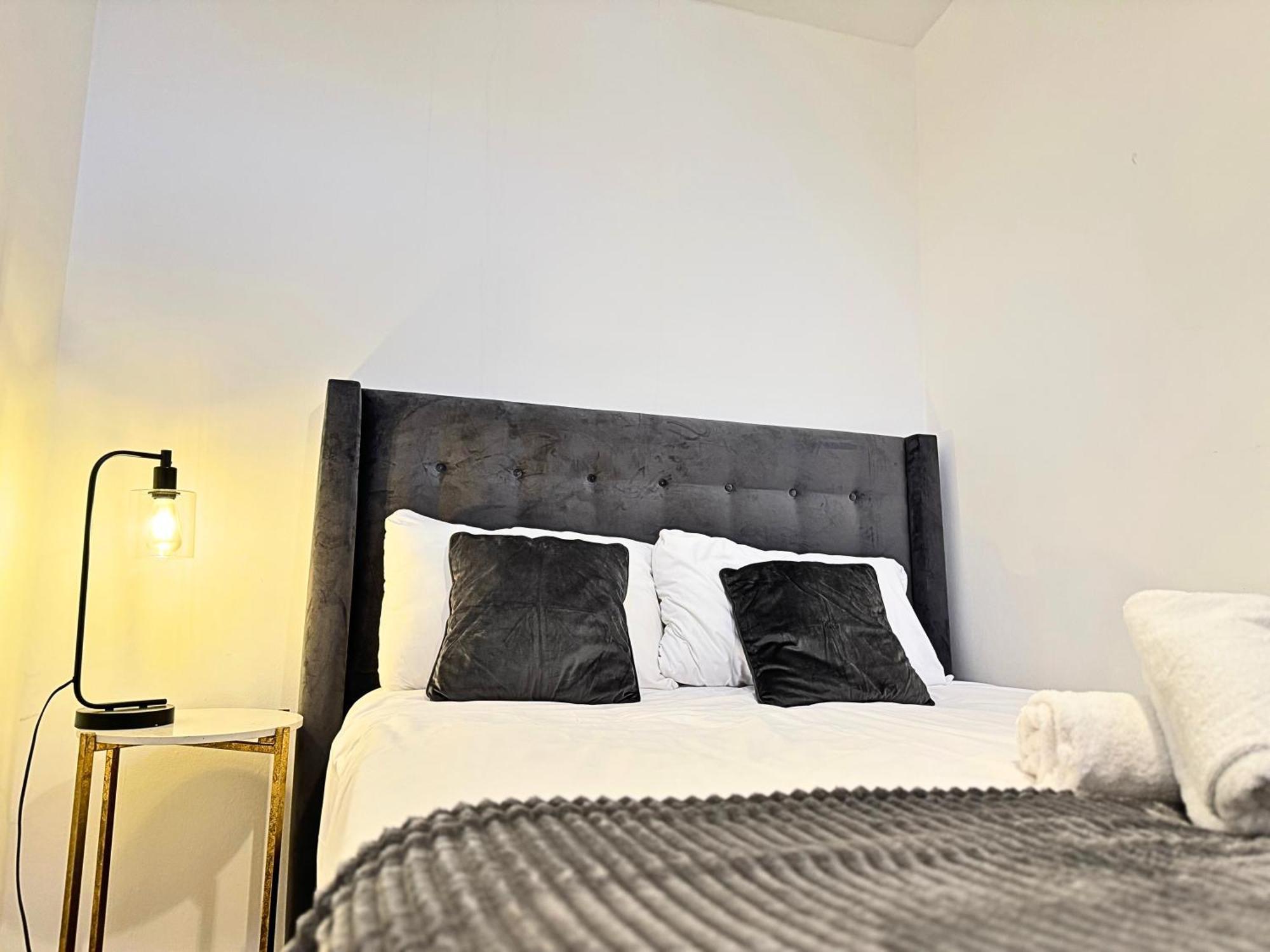 Casa de Férias The Heart Of Kensington Mews - 3 Bedrooms House-private Entrance-hyde Park Walk Away-green Park 9 Minutes Underground- The Of With Glamour Of Kensington *
