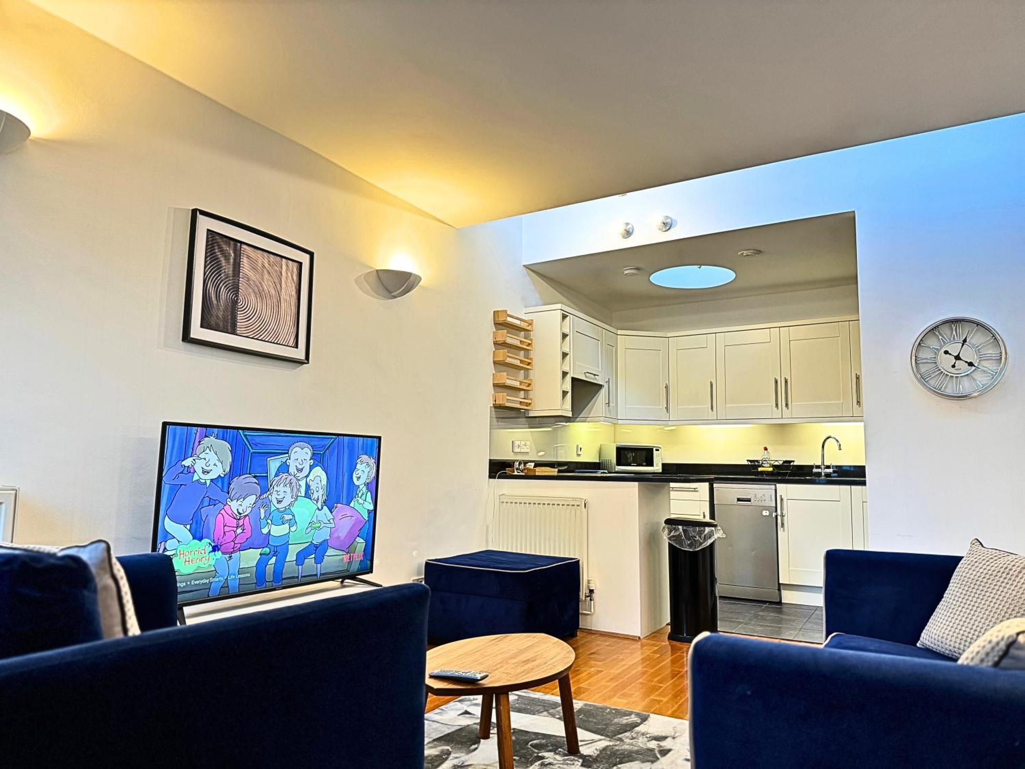 Casa de Férias The Heart Of Kensington Mews - 3 Bedrooms House-private Entrance-hyde Park Walk Away-green Park 9 Minutes Underground- The Of With Glamour Of Kensington