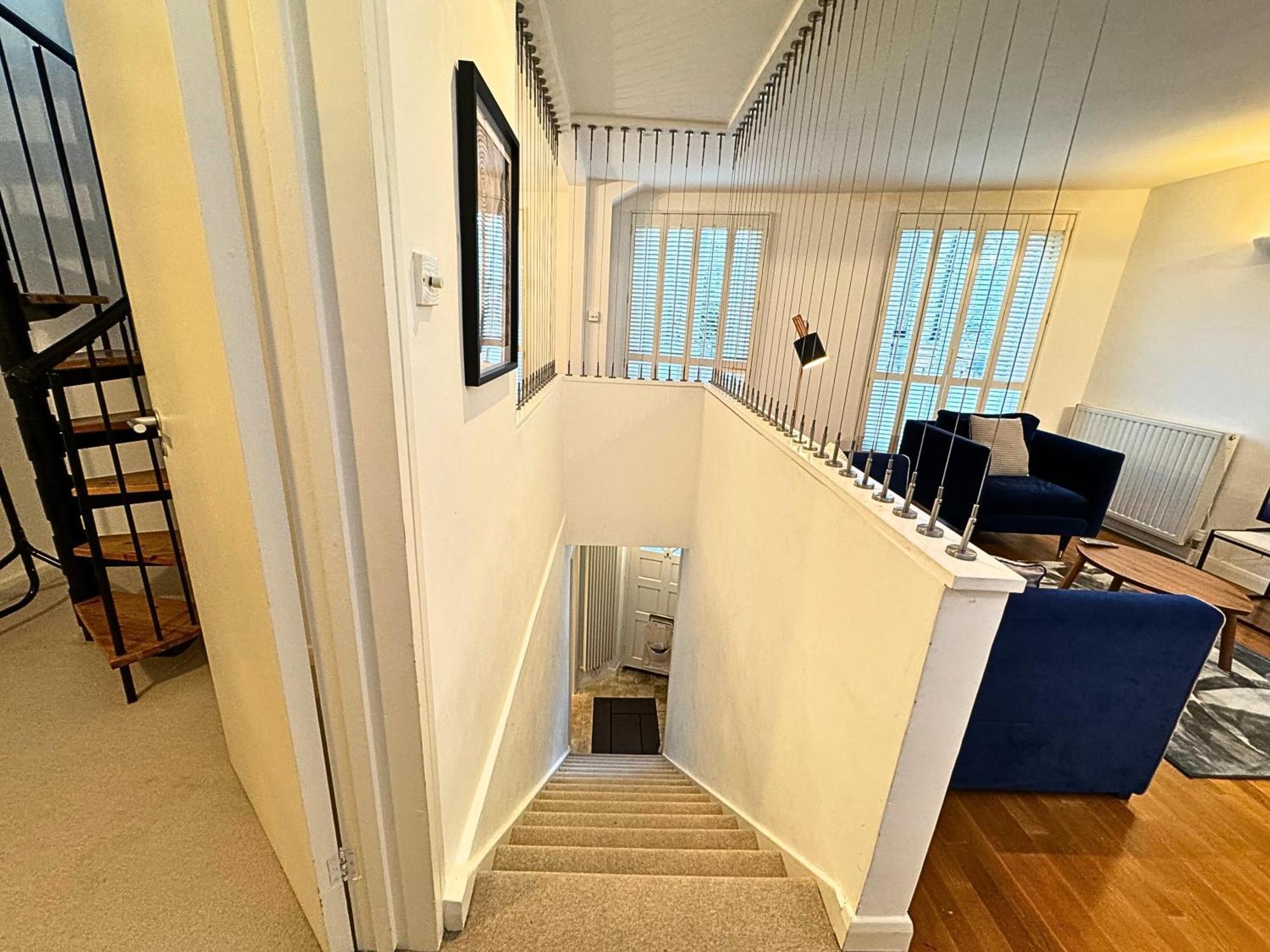 Casa de Férias The Heart Of Kensington Mews - 3 Bedrooms House-private Entrance-hyde Park Walk Away-green Park 9 Minutes Underground- The Of With Glamour Of Kensington