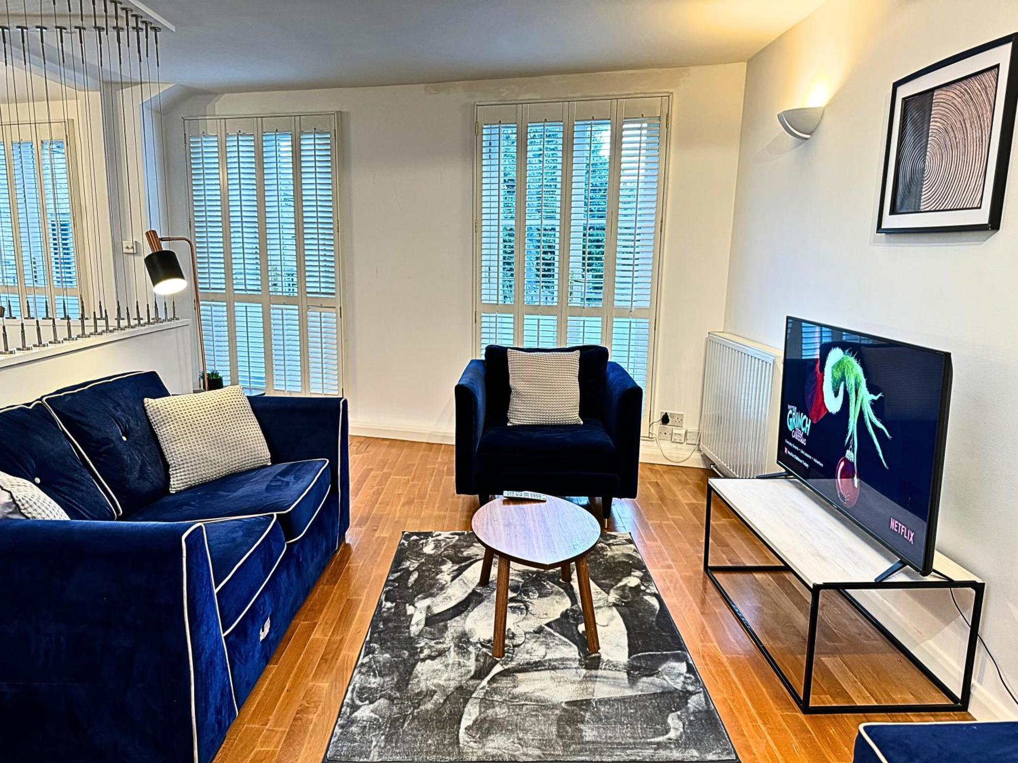 The Heart Of Kensington Mews - 3 Bedrooms House-private Entrance-hyde Park Walk Away-green Park 9 Minutes Underground- The Of With Glamour Of Kensington Casa de Férias *