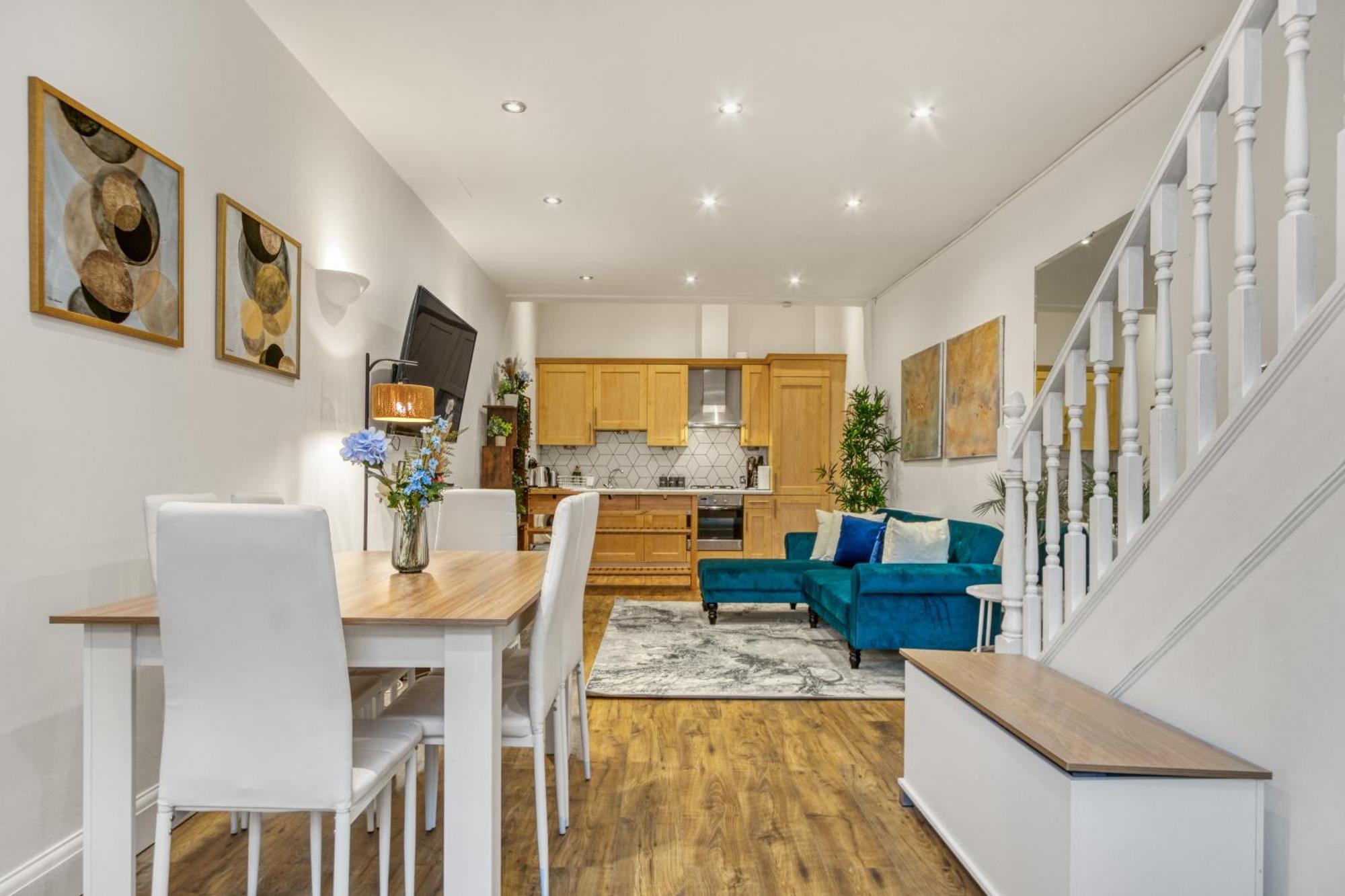 Vibrant 2-bed By Bow * Londres