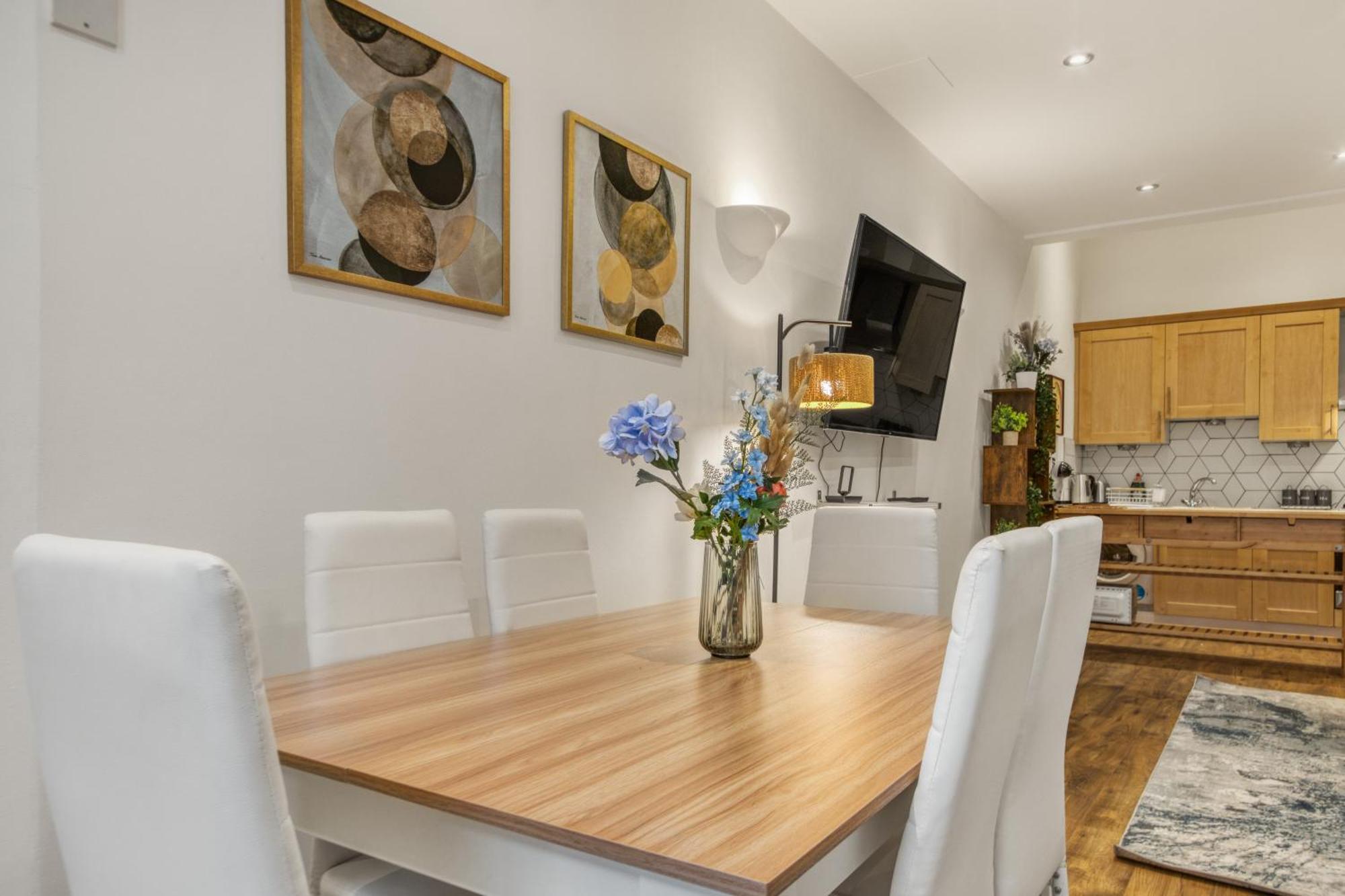 Vibrant 2-bed By Bow * Londres
