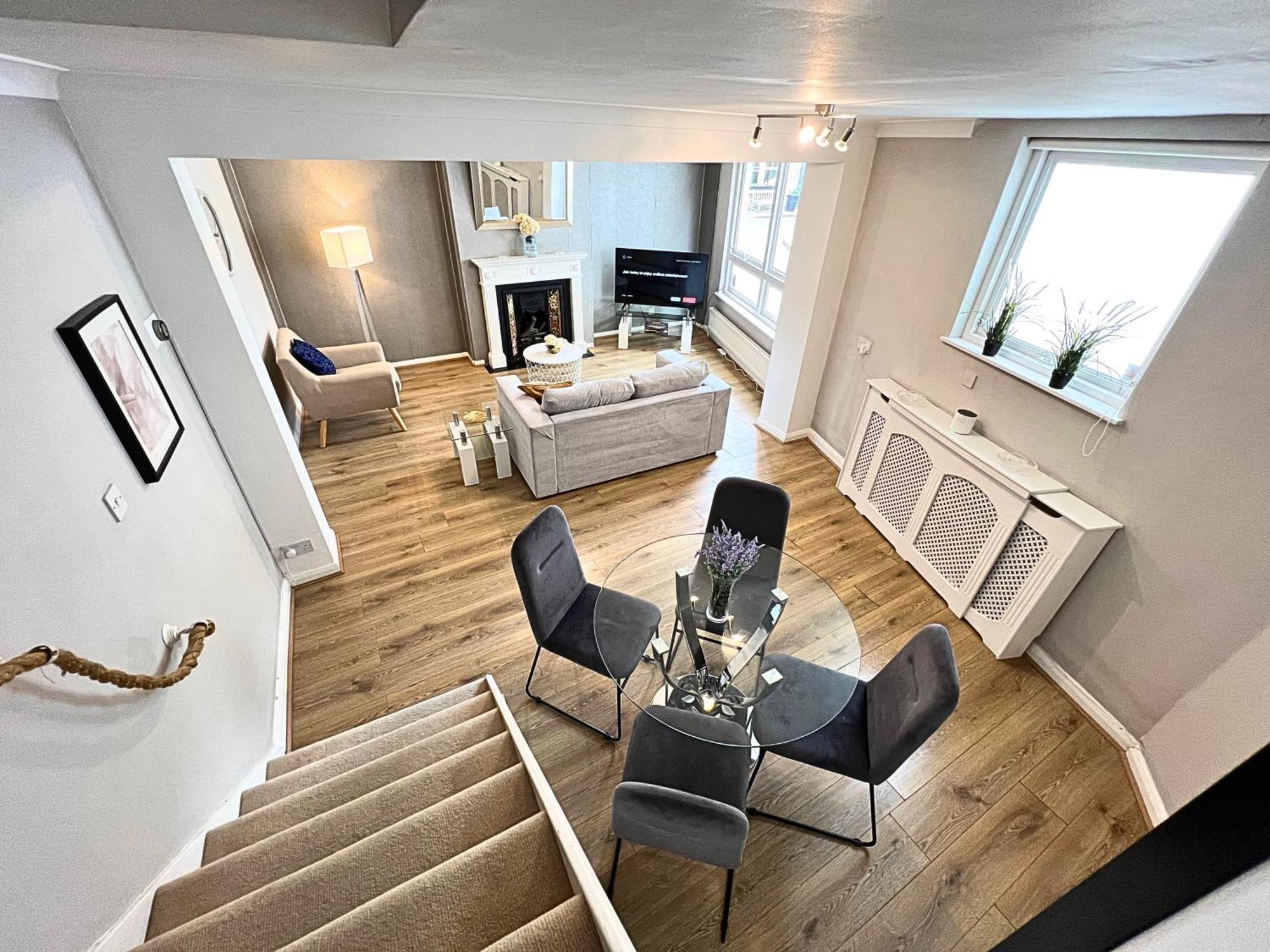 Kensington 2 Bedroom House-big Living Area And Kitchen-harrods-national History Museum-hyde Park-near 2 Underground Lines Casa de férias *