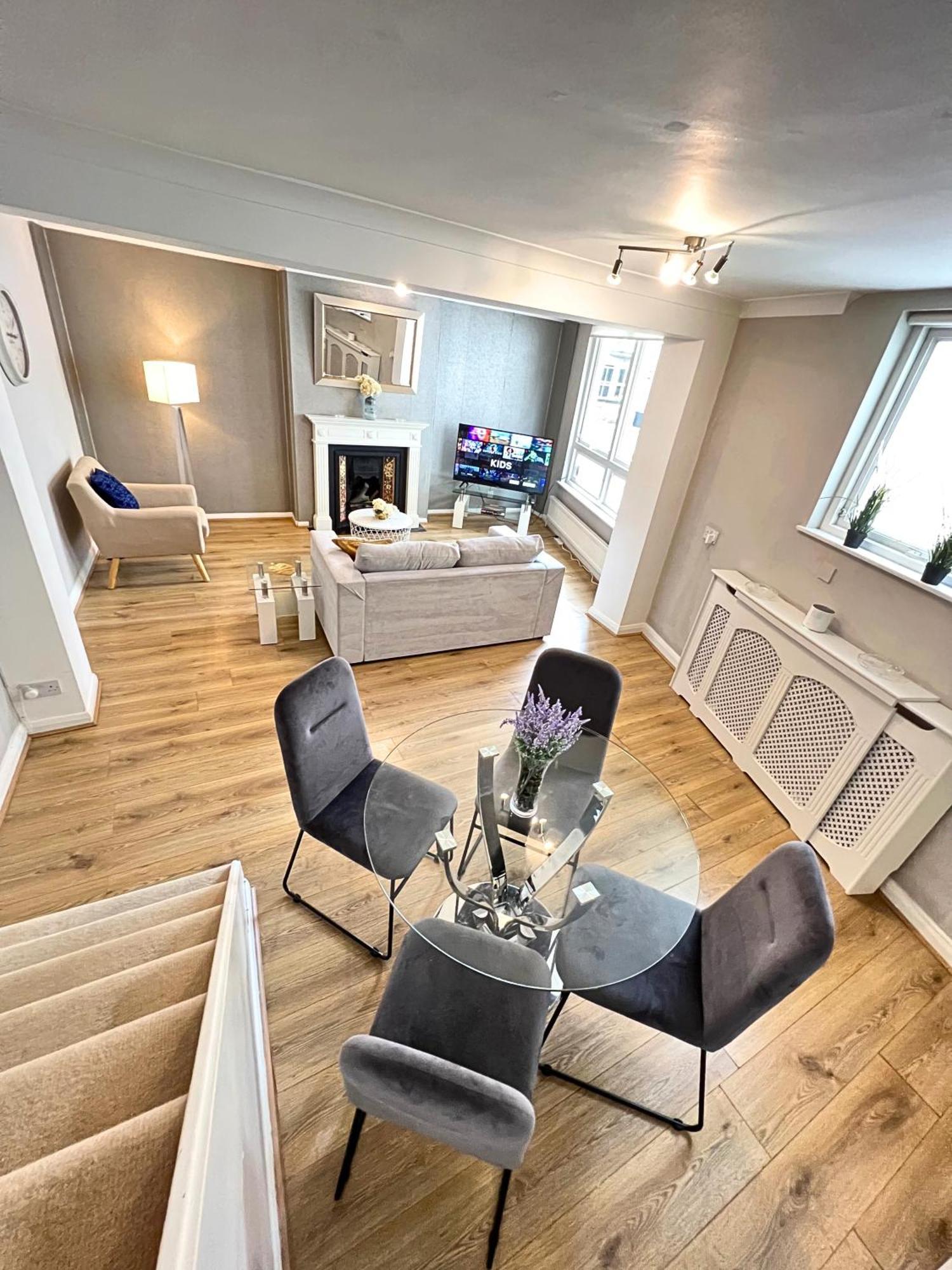 Casa de férias Kensington 2 Bedroom House-big Living Area And Kitchen-harrods-national History Museum-hyde Park-near 2 Underground Lines Londres