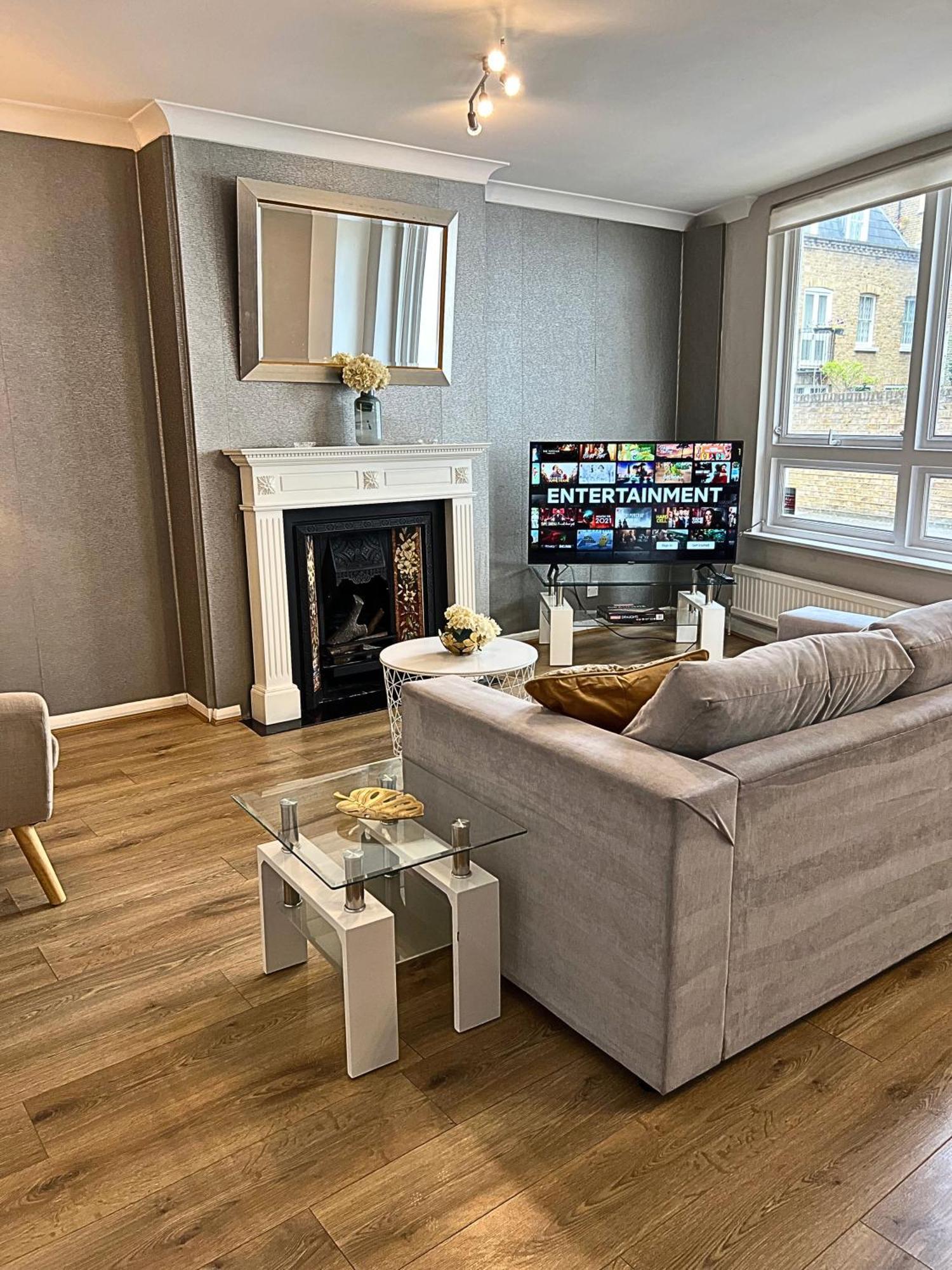 Kensington 2 Bedroom House-big Living Area And Kitchen-harrods-national History Museum-hyde Park-near 2 Underground Lines Vakantiehuis Londen