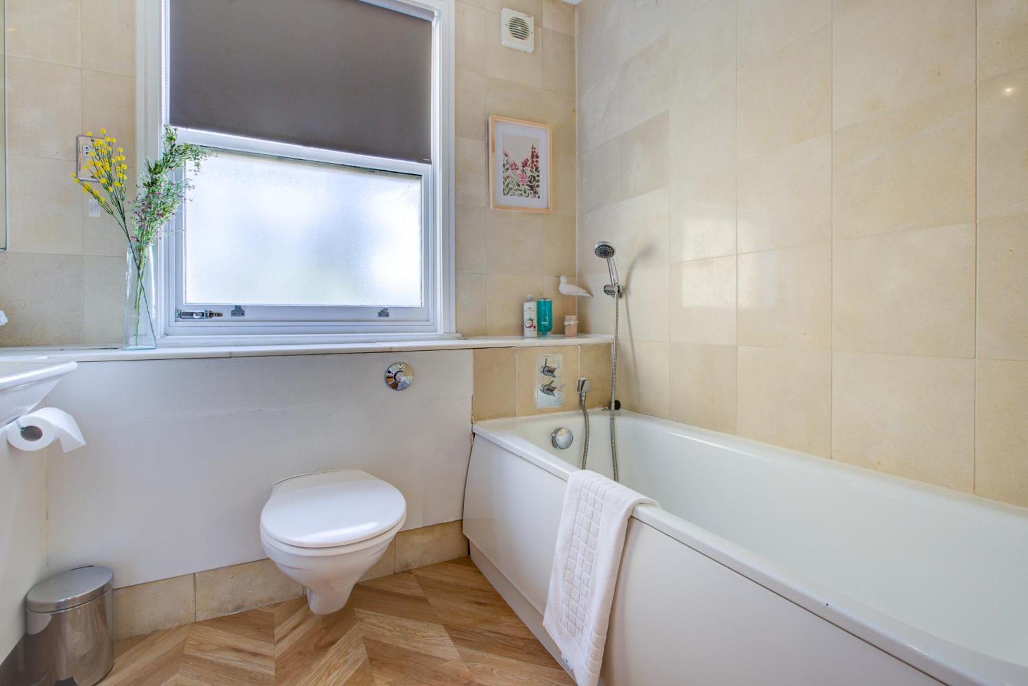 Stunning 4 Bedroom House * London