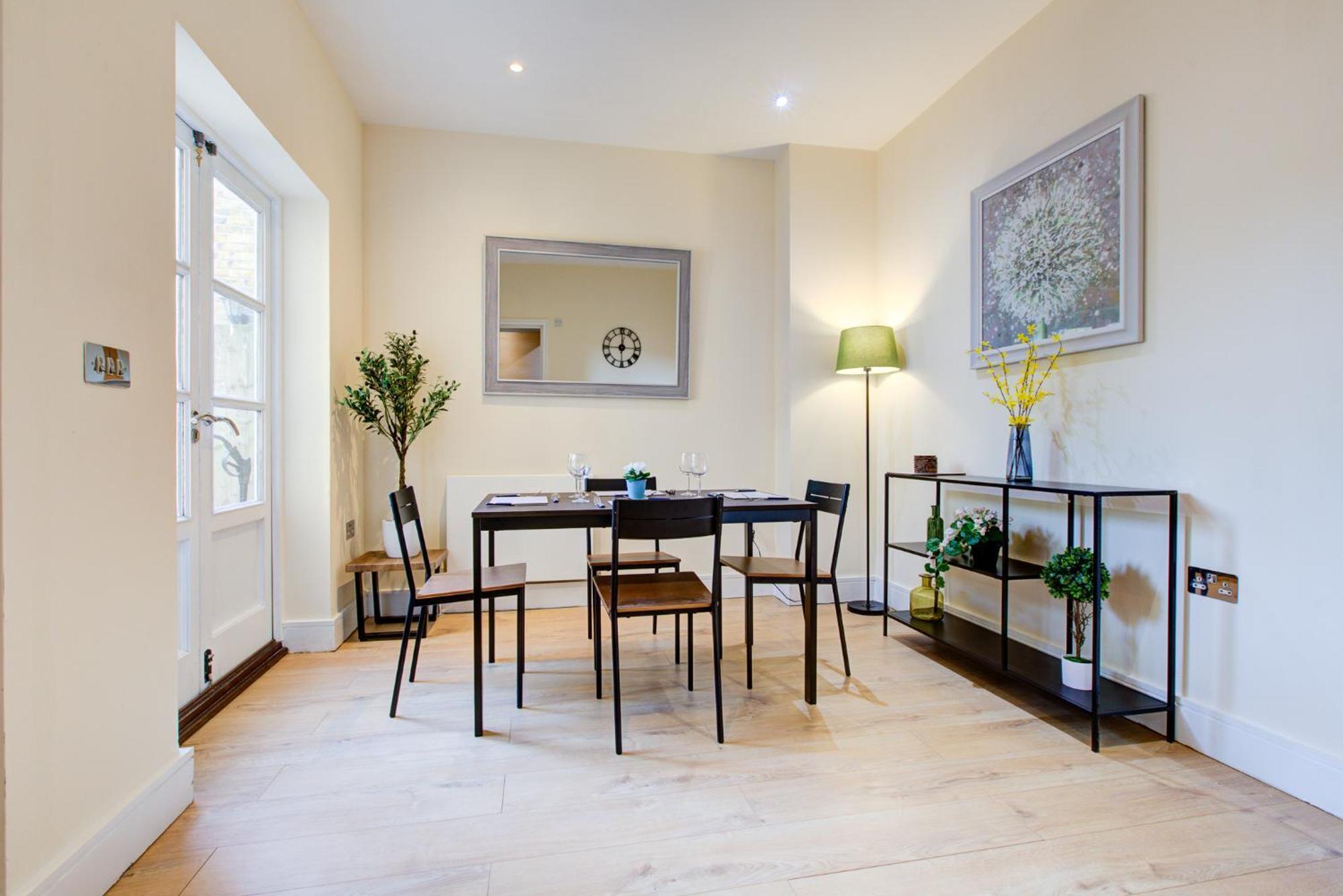 Stunning 4 Bedroom House *