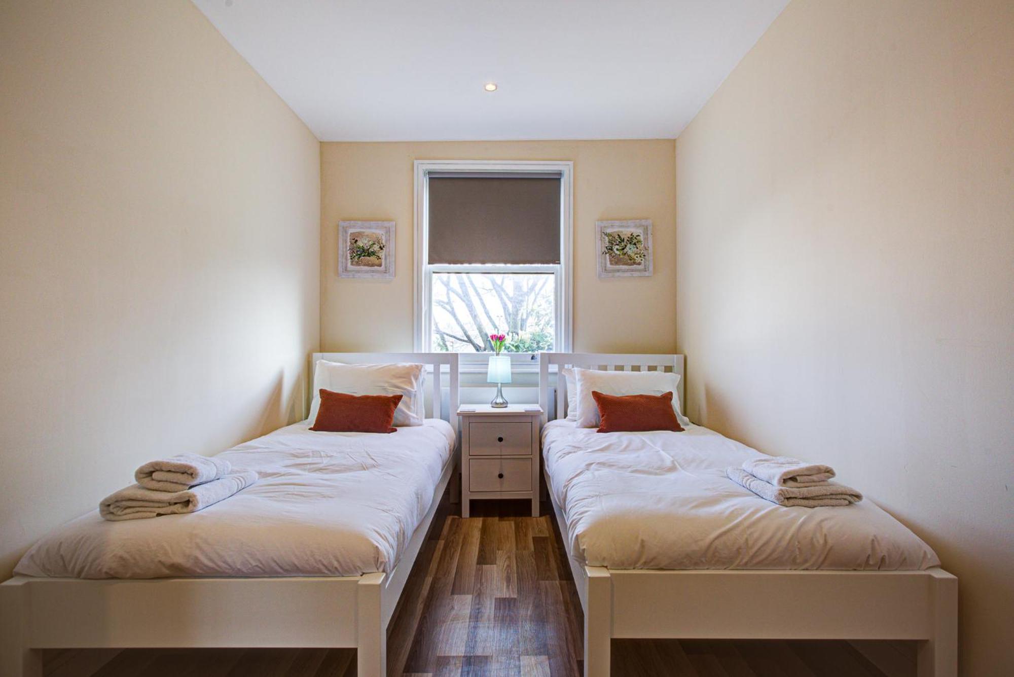 Stunning 4 Bedroom House Holiday home *