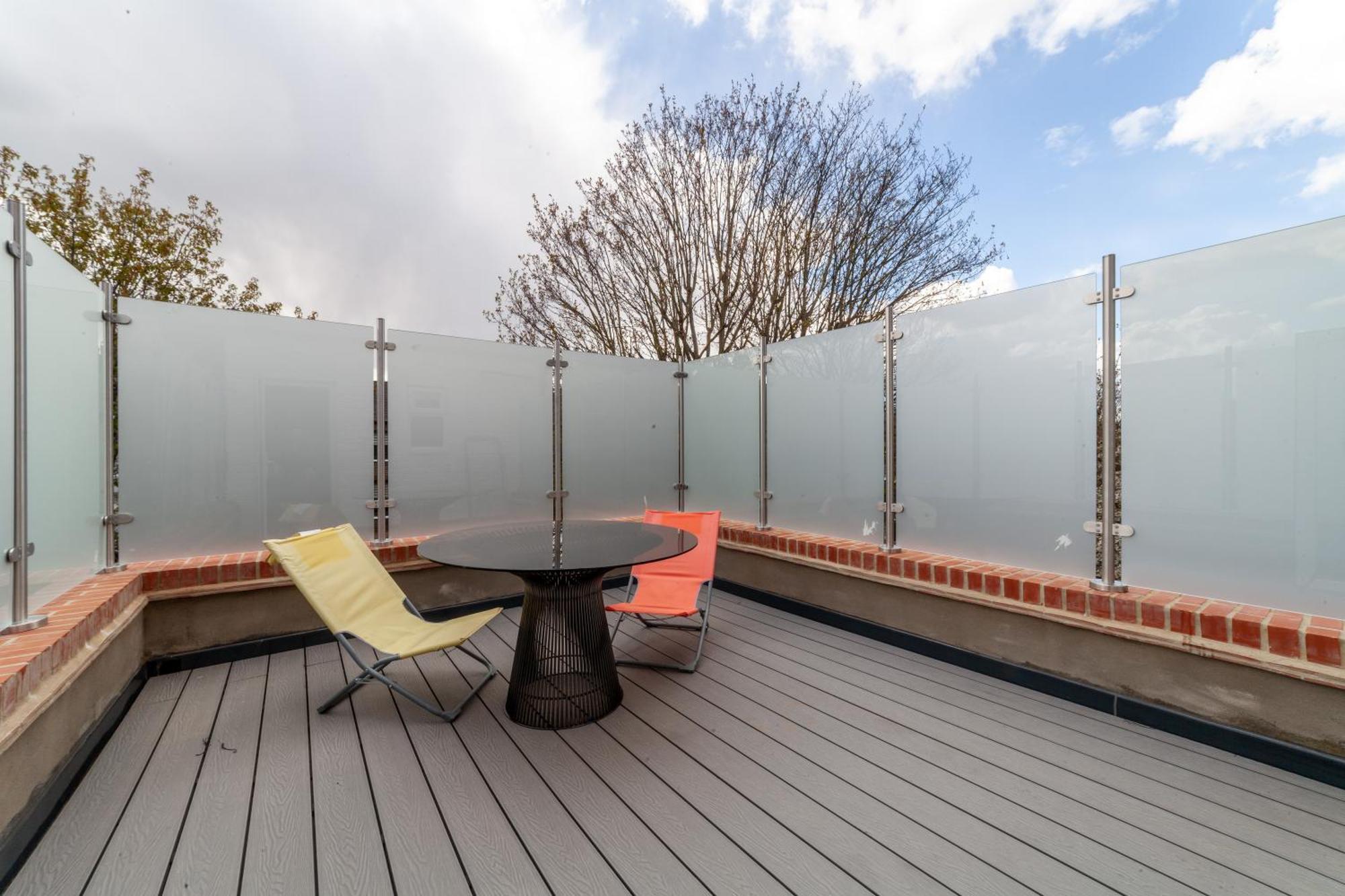 Charming New 1br Flat Wterrace, Shepherd's Bush Appartement *