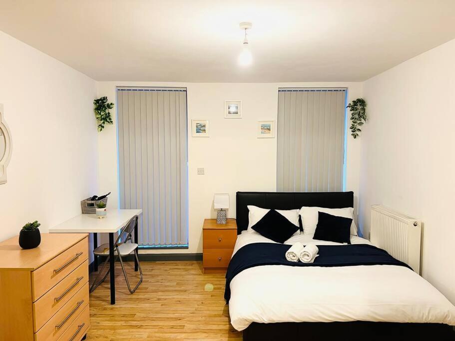 Excellent Two Bedroom Flat In