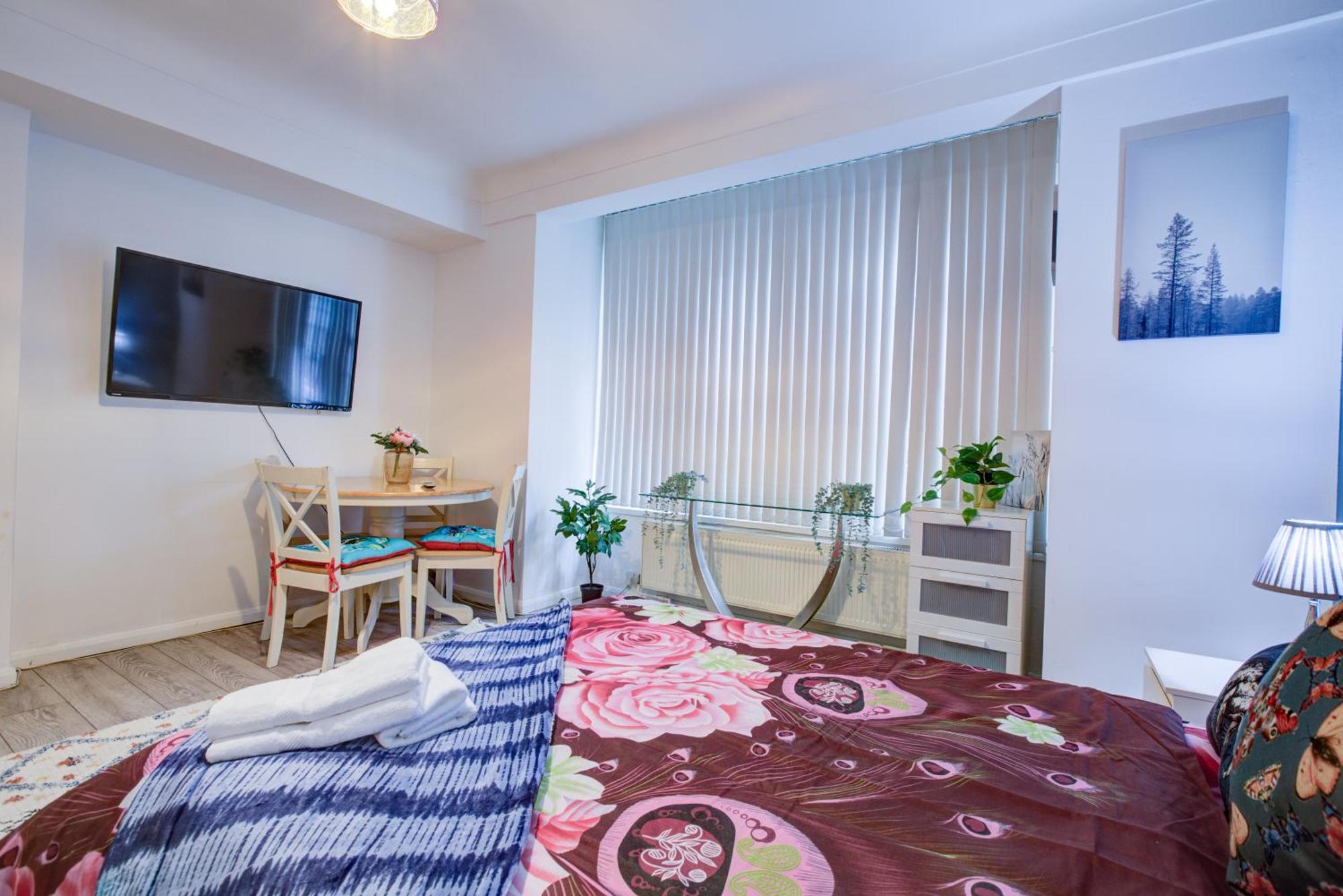 Apartamento Lovely 2- Bedroom In Londres